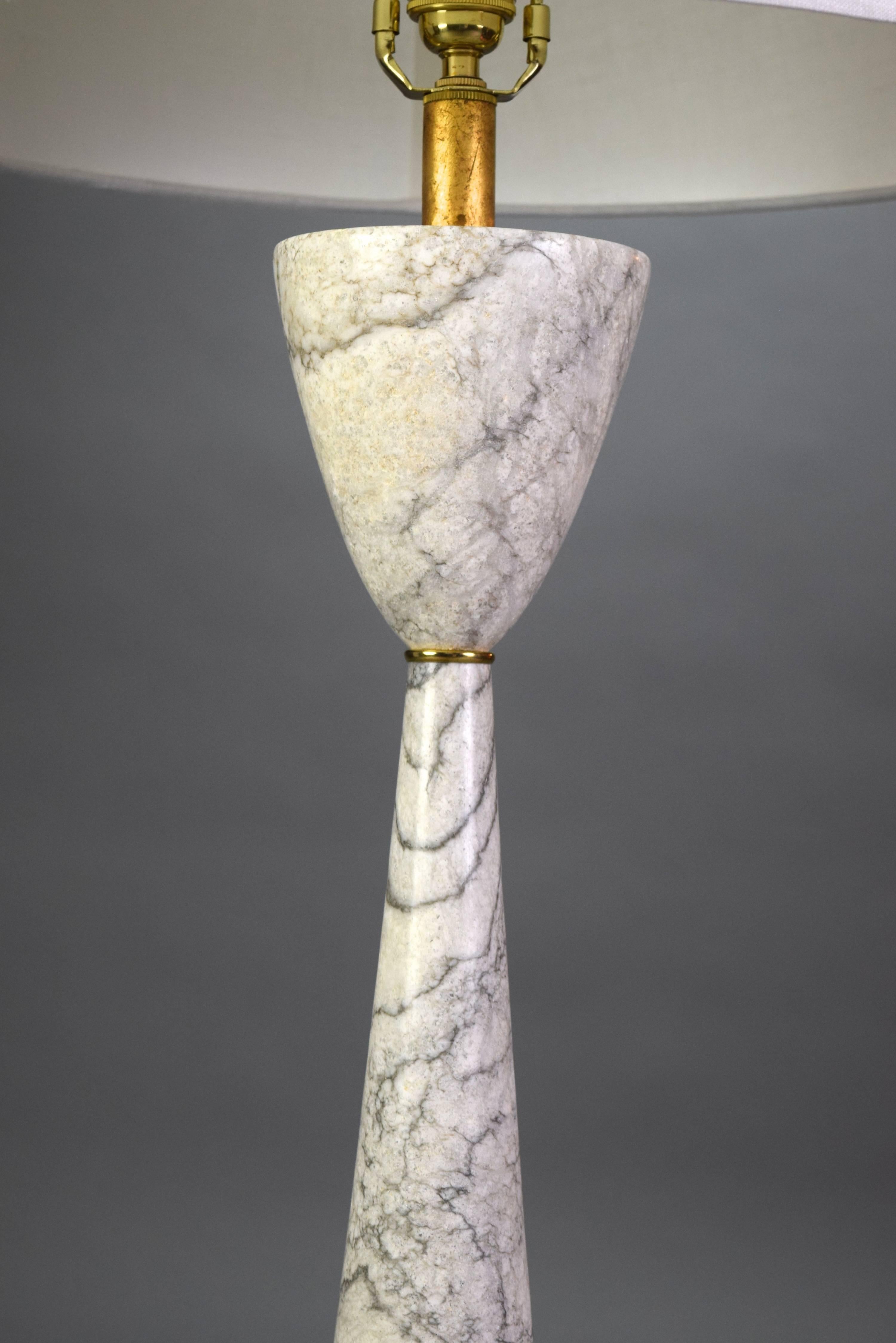 Italian Tall Geometric Variegated Marble Lamp In Good Condition For Sale In New York, NY