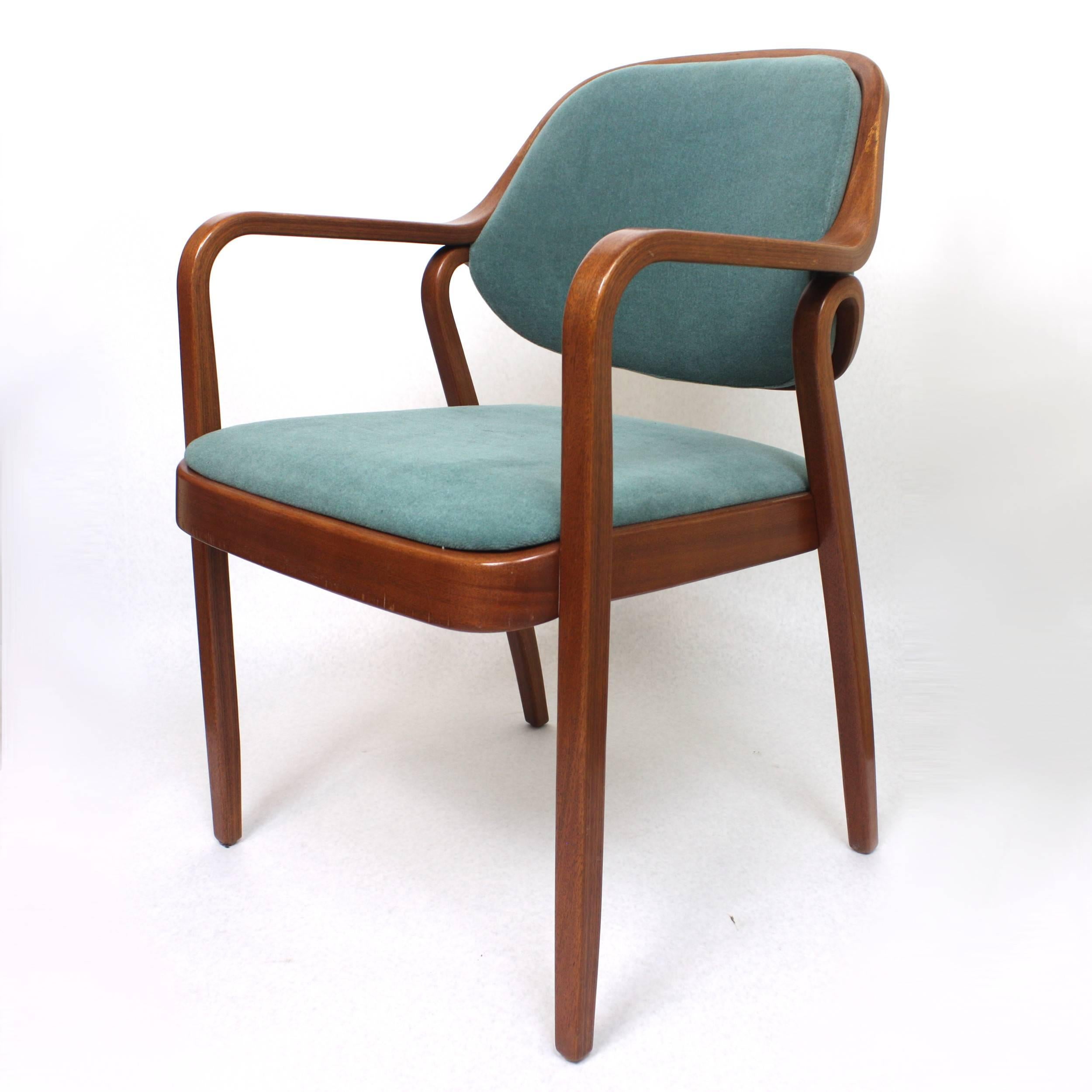 Pair of Mid-Century Modern Bentwood Mahogany Side Chairs by Don Pettit for Knoll In Excellent Condition In Lafayette, IN