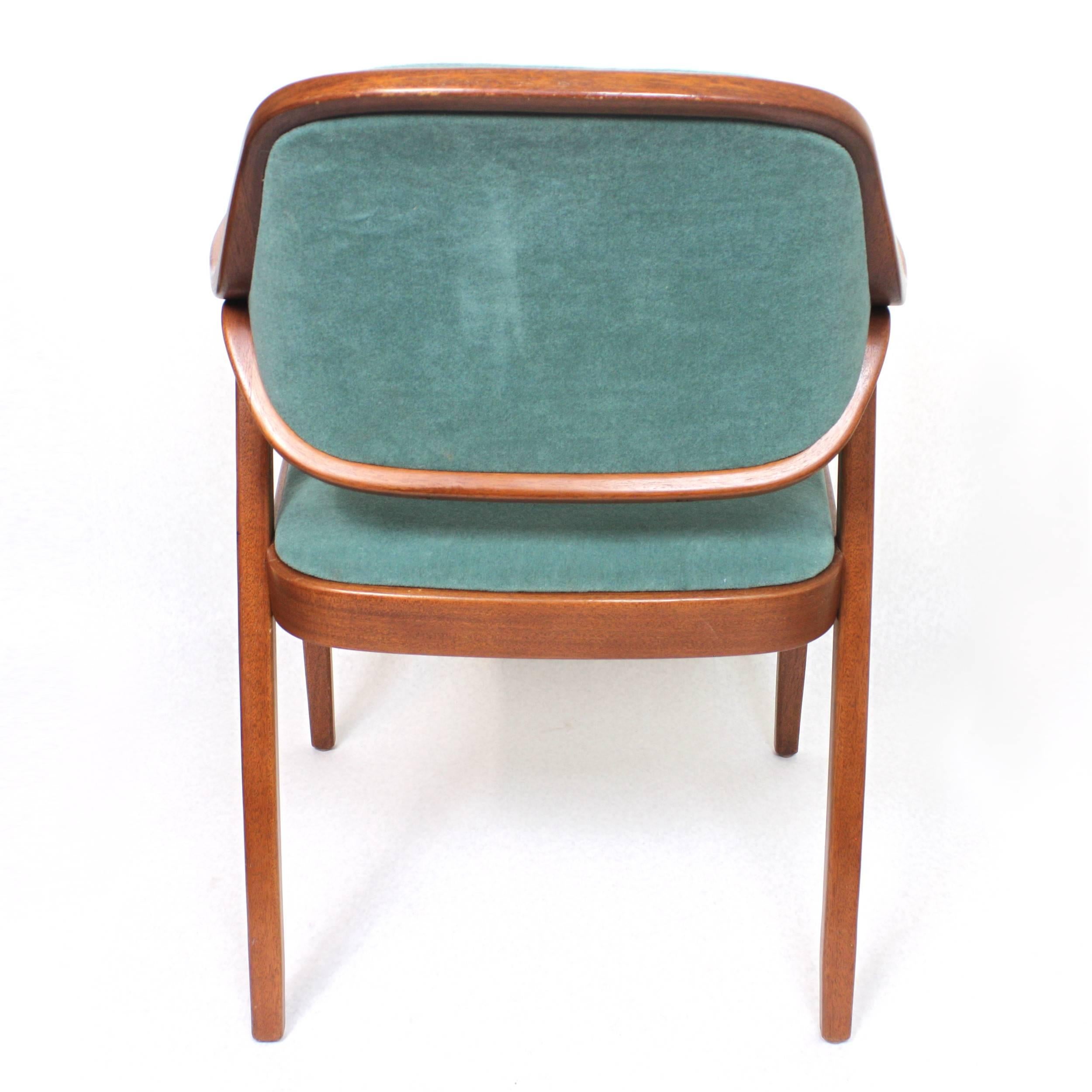 Pair of Mid-Century Modern Bentwood Mahogany Side Chairs by Don Pettit for Knoll 4