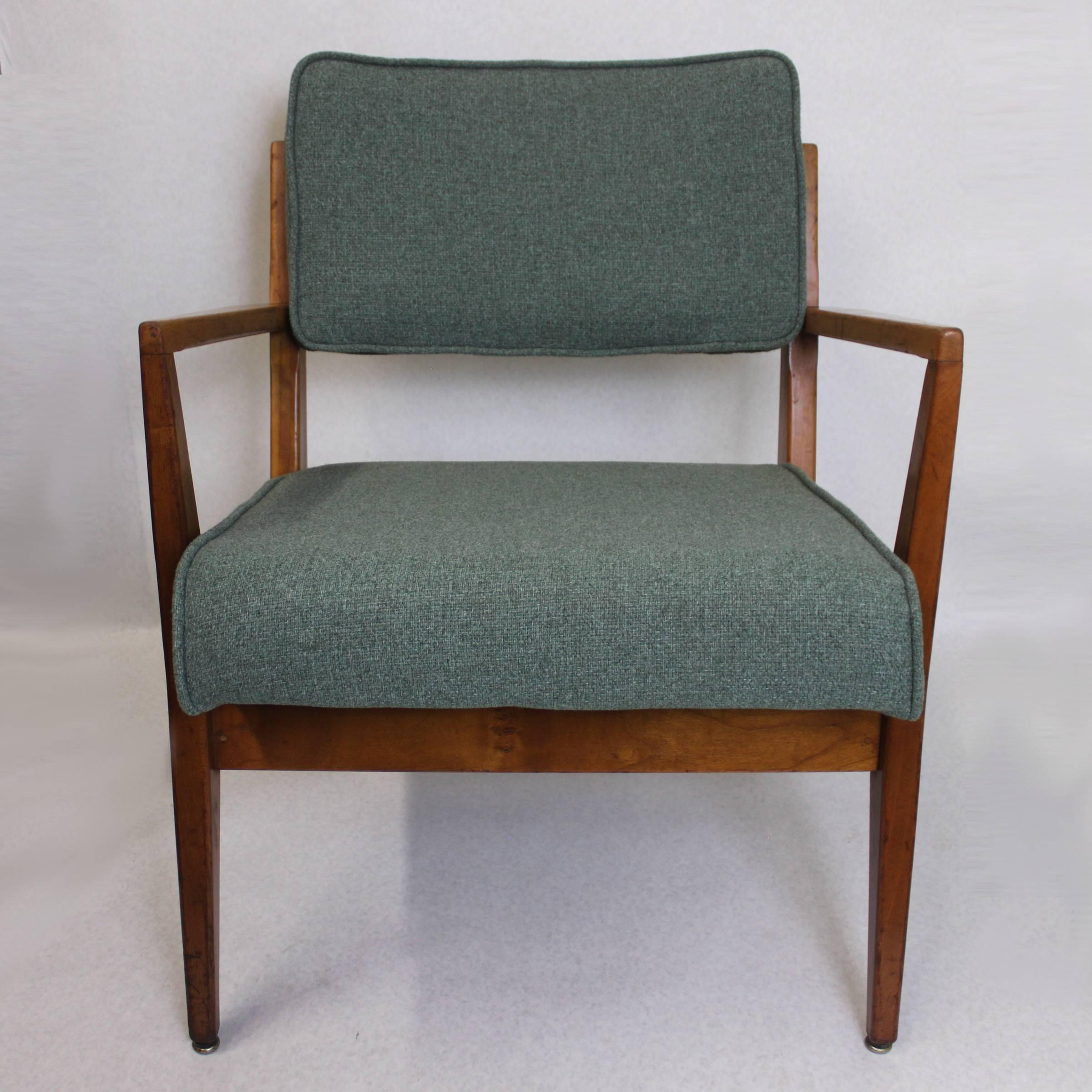 Vintage 1950s Mid-Century Modern Cherry Lounge Side Chair In Good Condition In Lafayette, IN