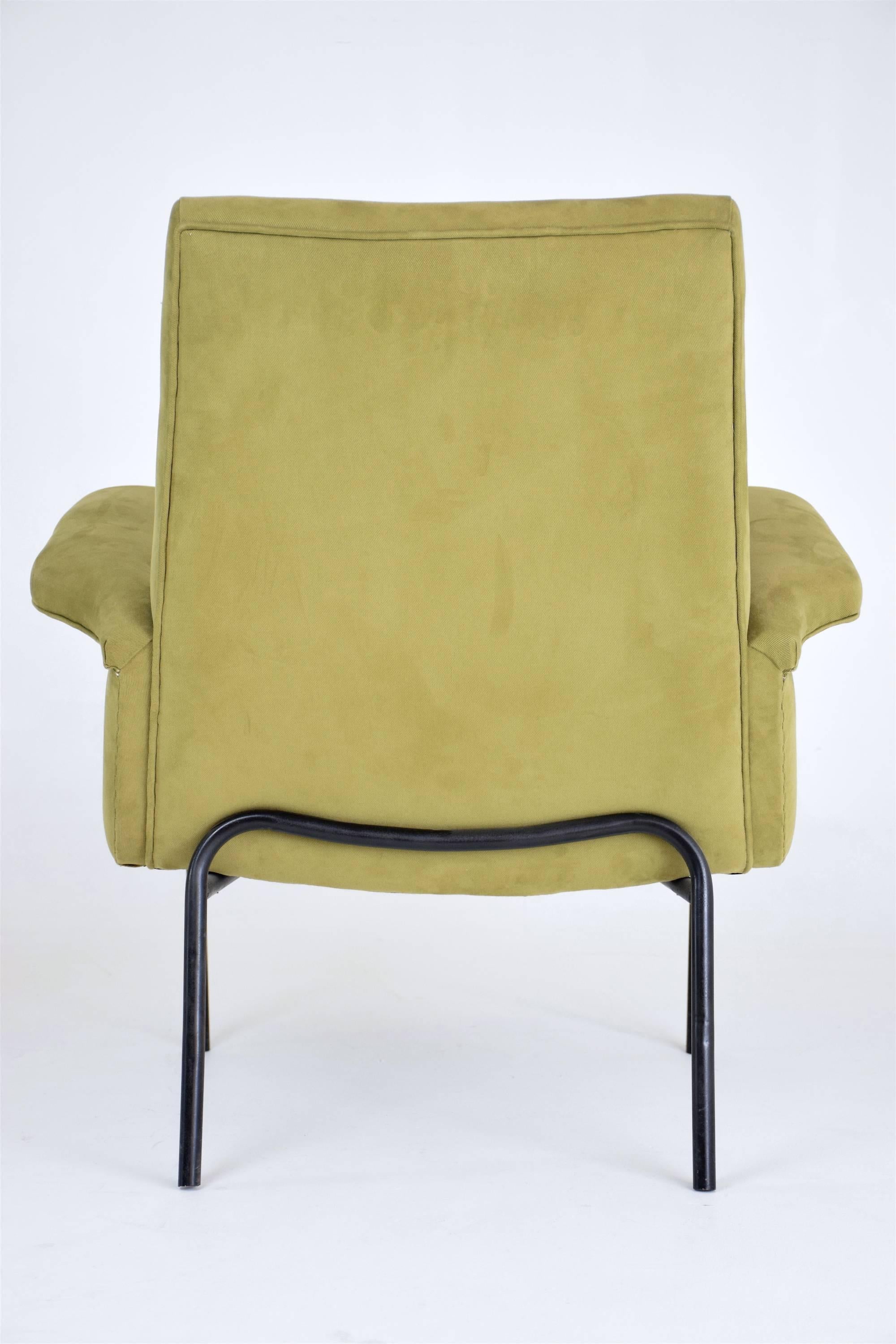 Steel Pair of SK660 Armchairs by Pierre Guariche