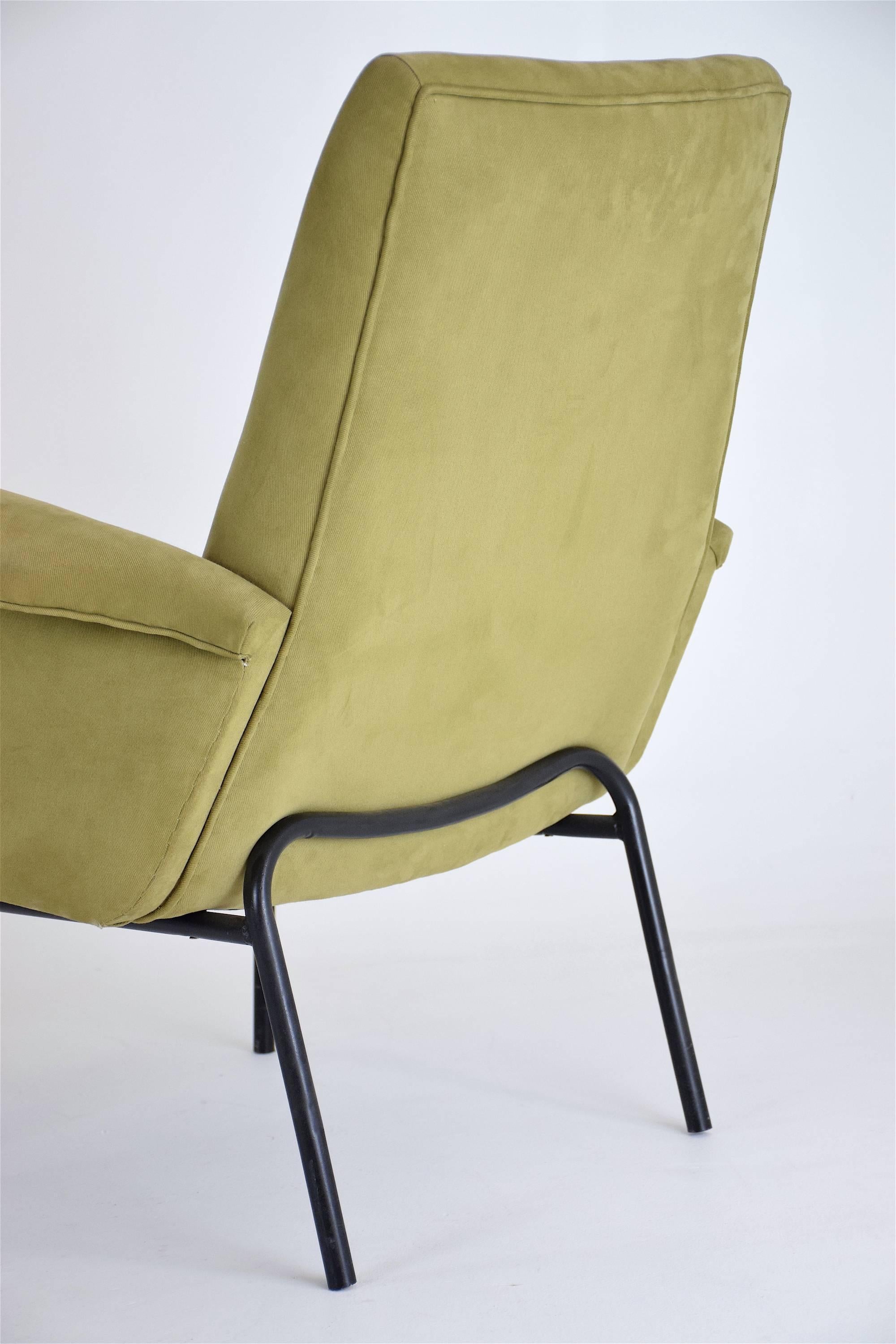 Pair of SK660 Armchairs by Pierre Guariche 1