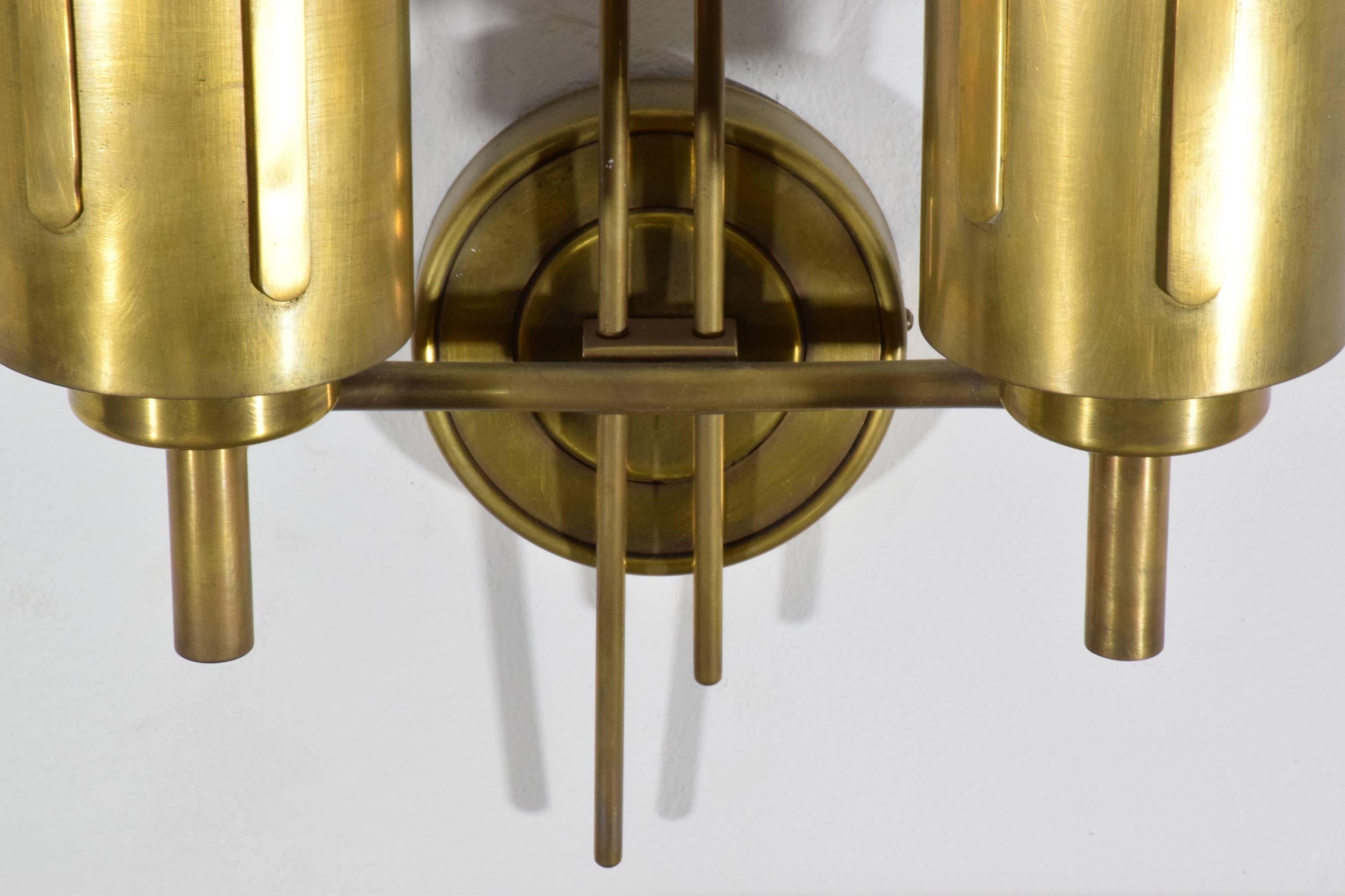 Pair of Italian Mid-Century Brass Wall Sconces, 1950's  In Good Condition In Paris, FR