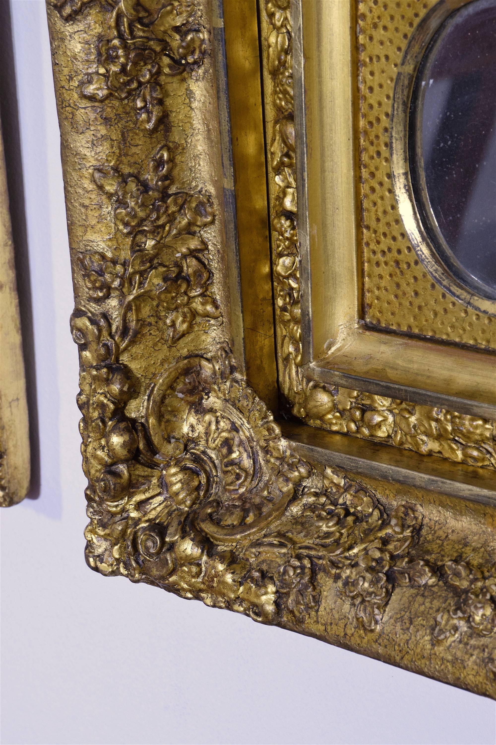 Italienische Rokoko-Spiegel:: antik:: 19. Jahrhundert:: vergoldet:: Satz mit drei Spiegeln 6
