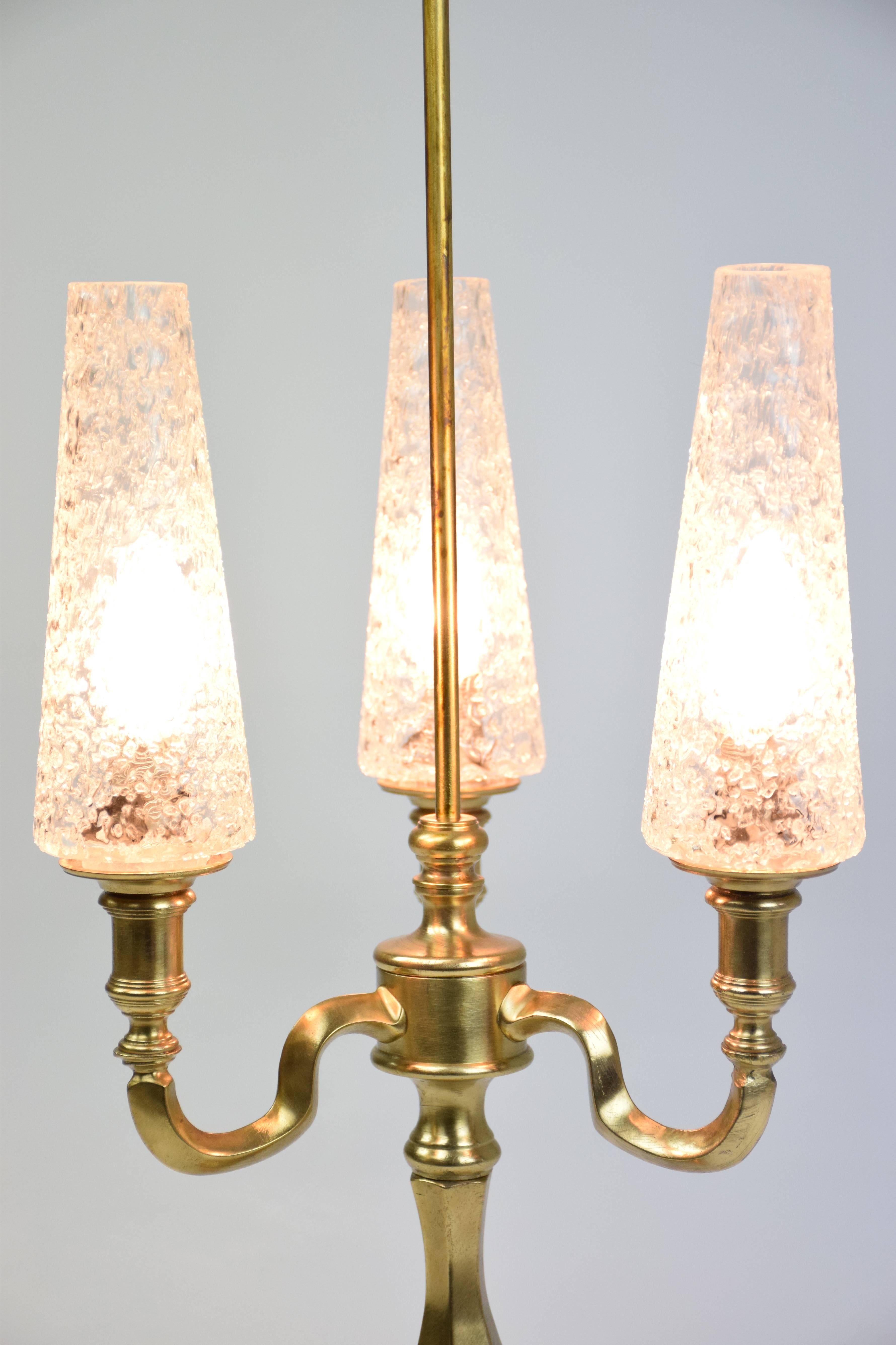 20th Century Vintage Three-Light Brass Table Lamp, 1960s In Good Condition In Paris, FR