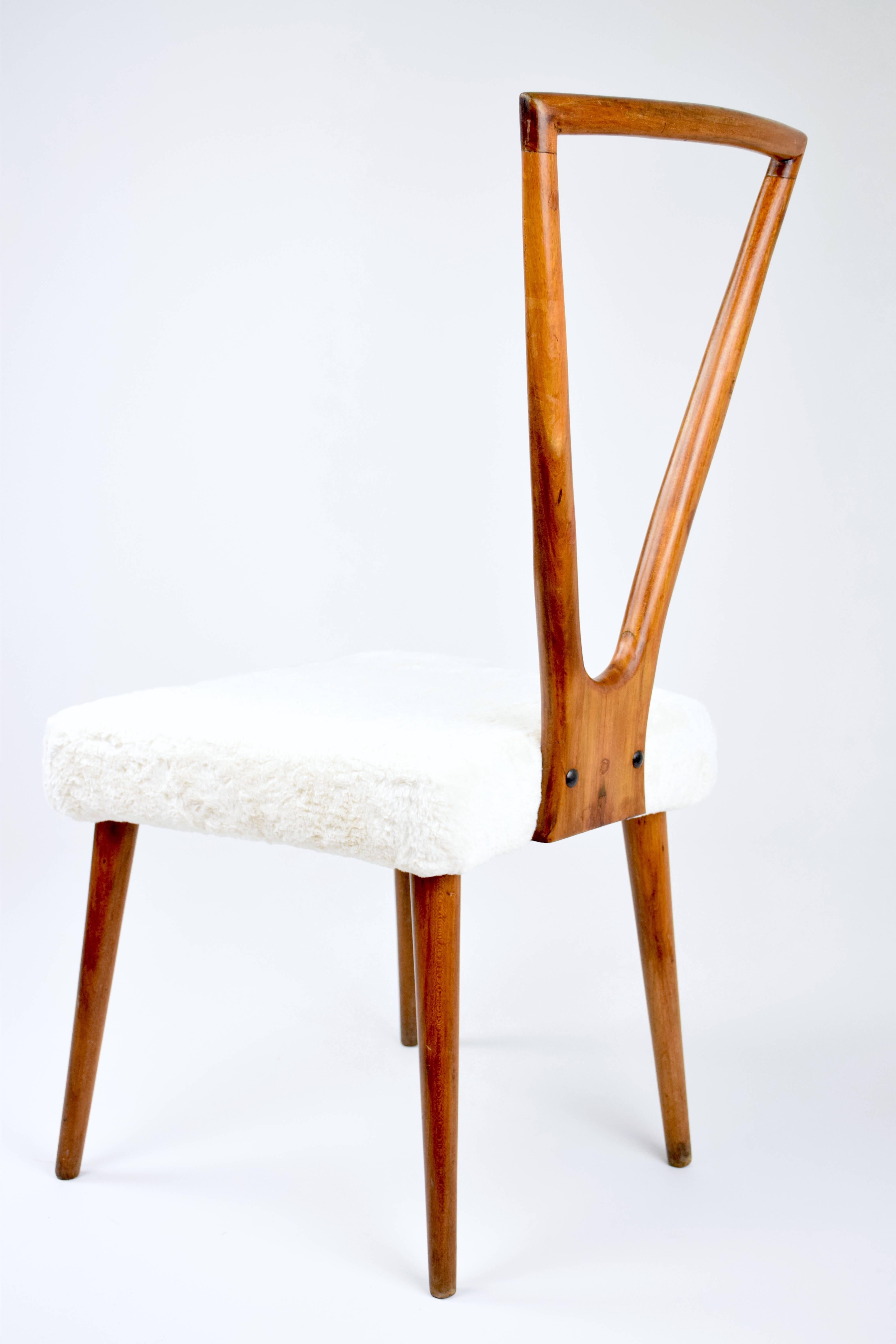 French Vintage Chair in the Manner of Jean Royere, 1950s In Excellent Condition In Paris, FR