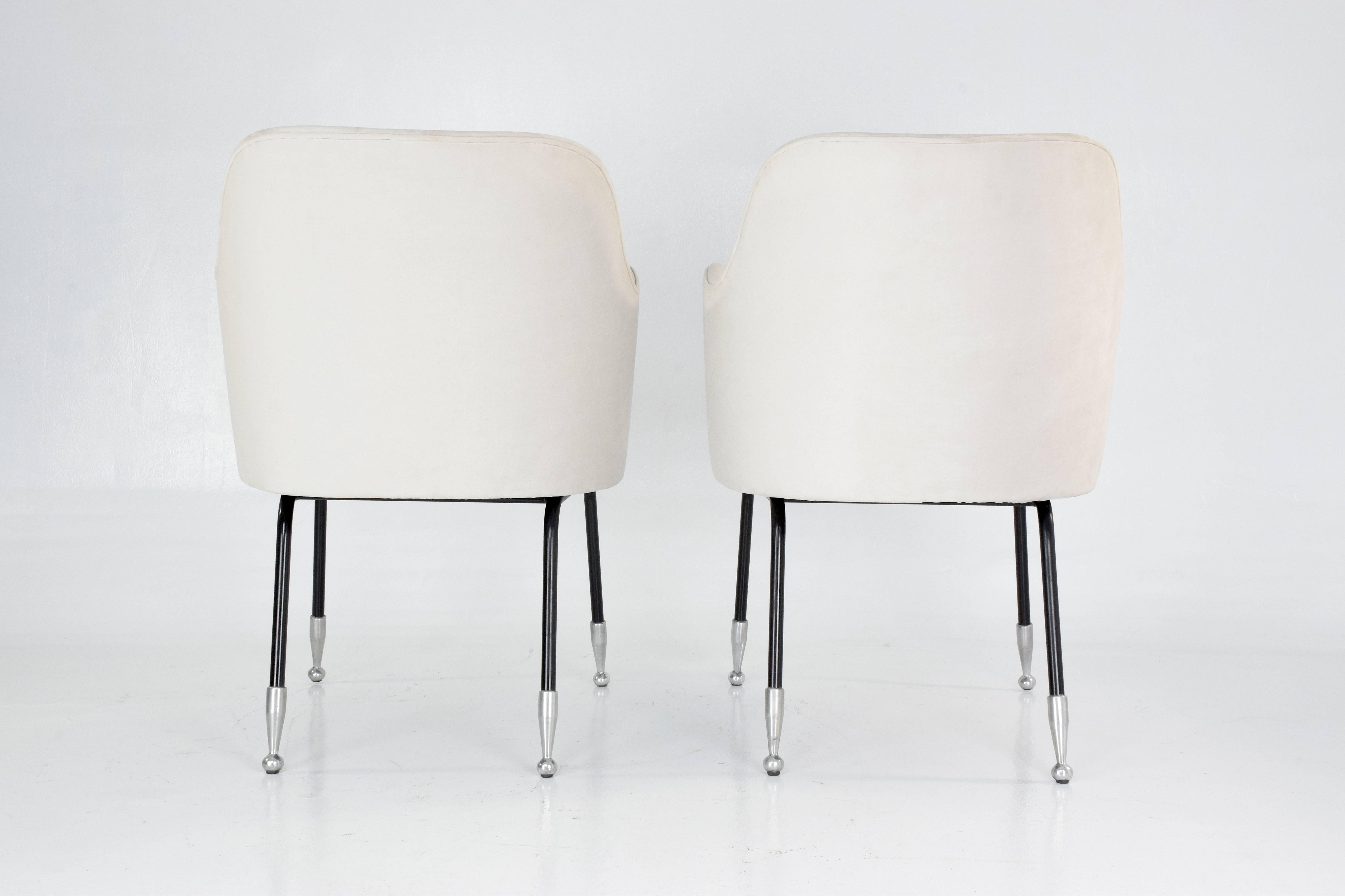 Italian Vintage Mid-Century Armchairs, Set of Two, 1950's  For Sale 1