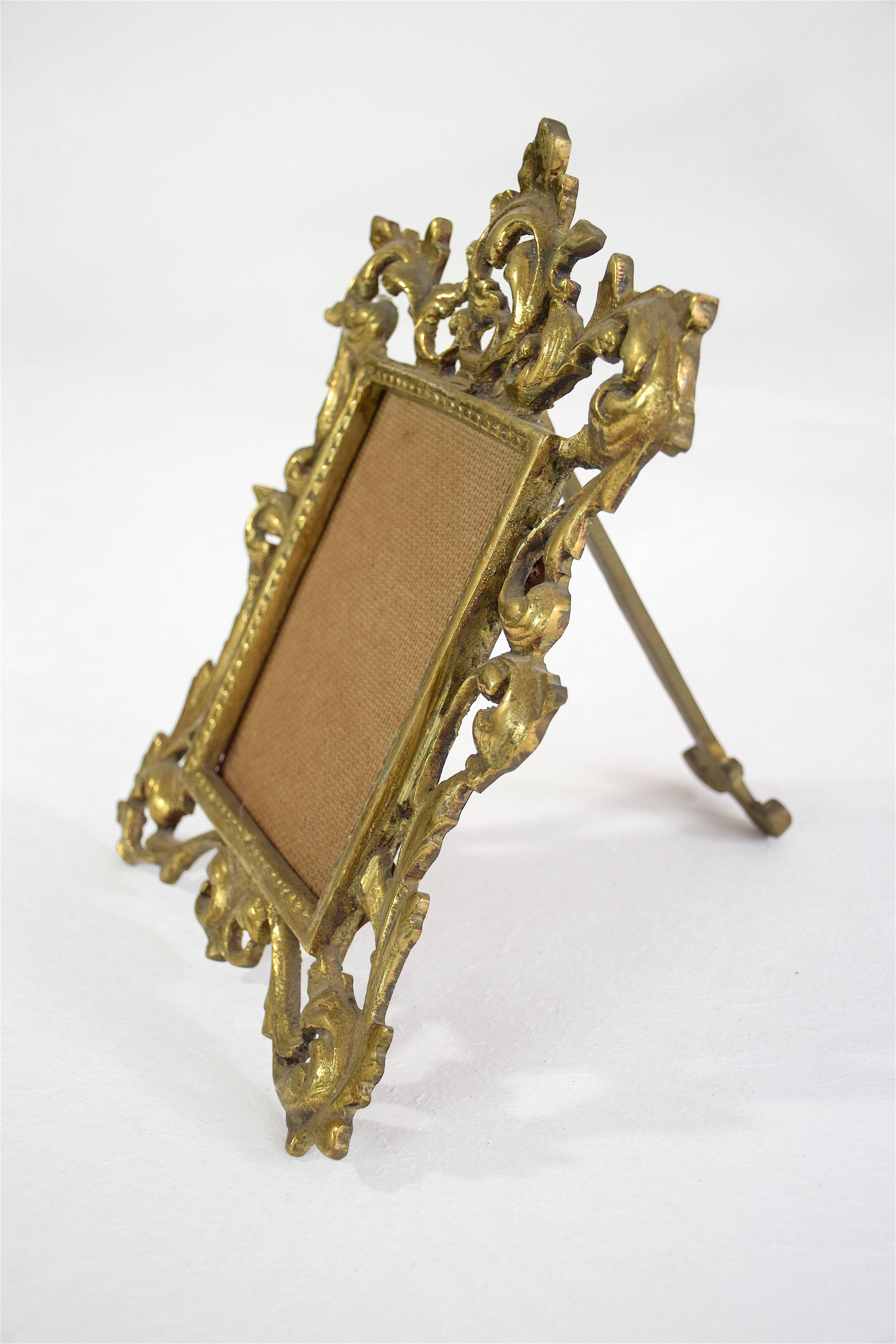 Antique Gilded Bronze Picture Frame In Good Condition In Paris, FR