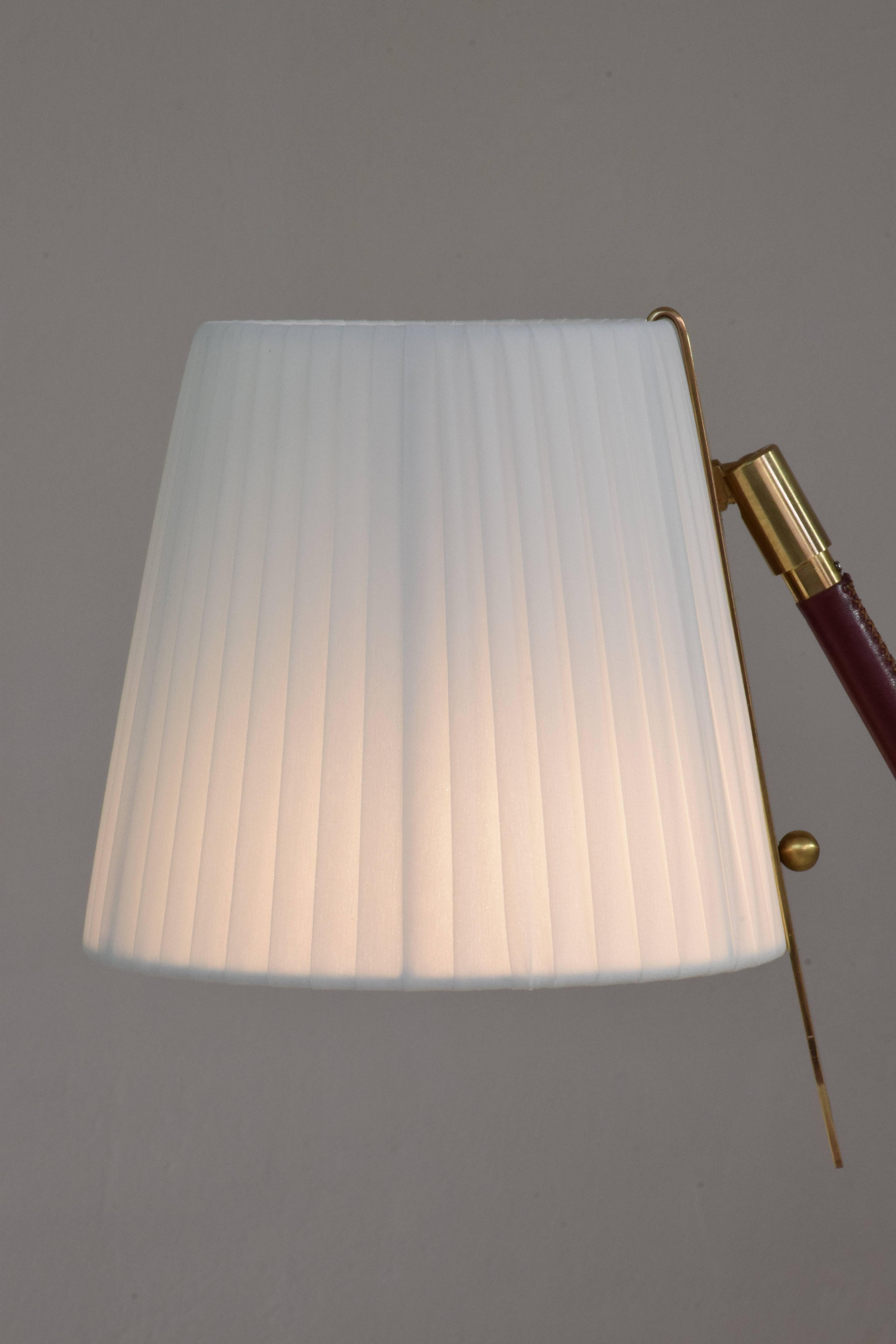 Infinitus-V Contemporary Articulating Brass Table Lamp, Flow Collection 2