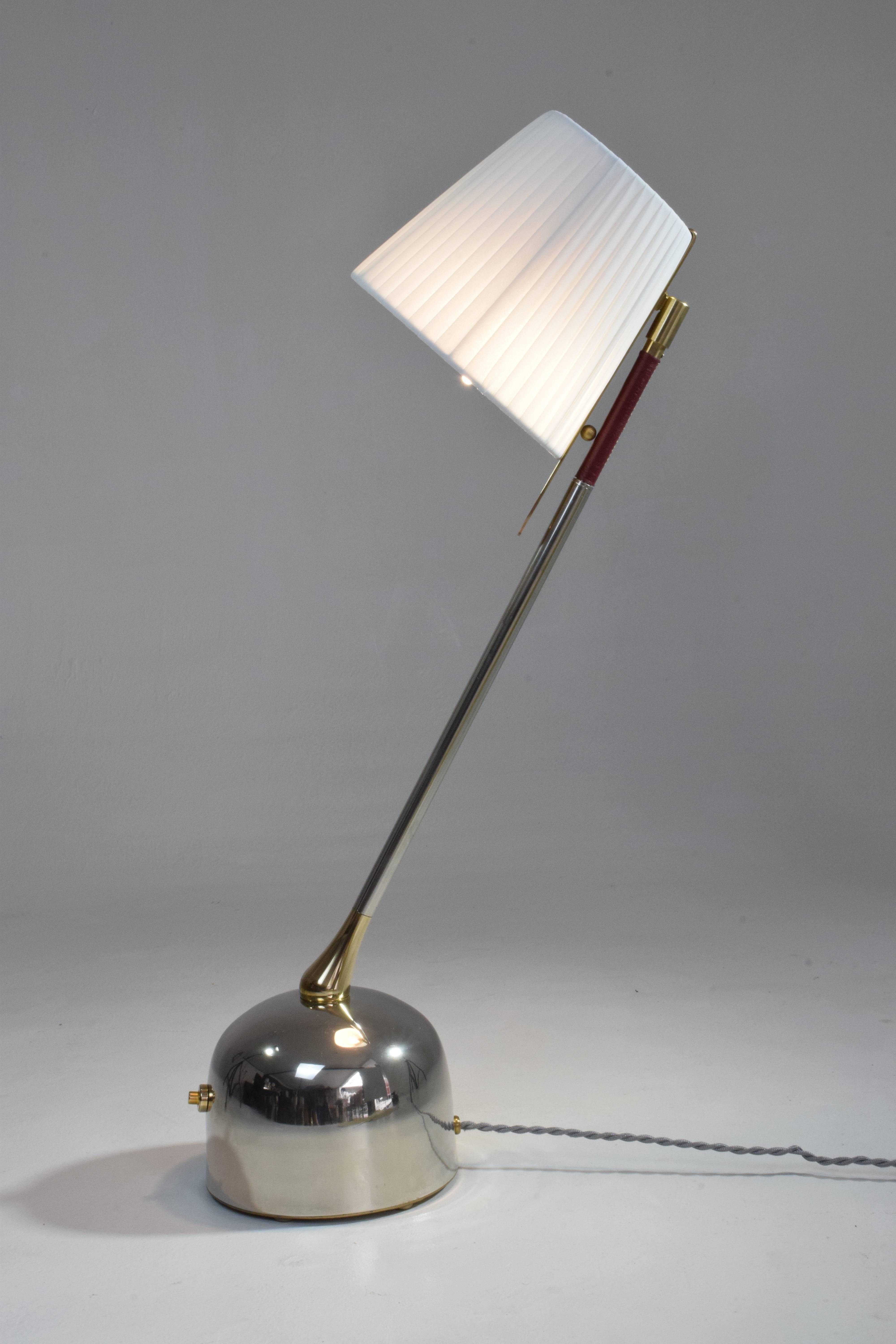 Modern Infinitus-V Contemporary Articulating Brass Table Lamp, Flow Collection 