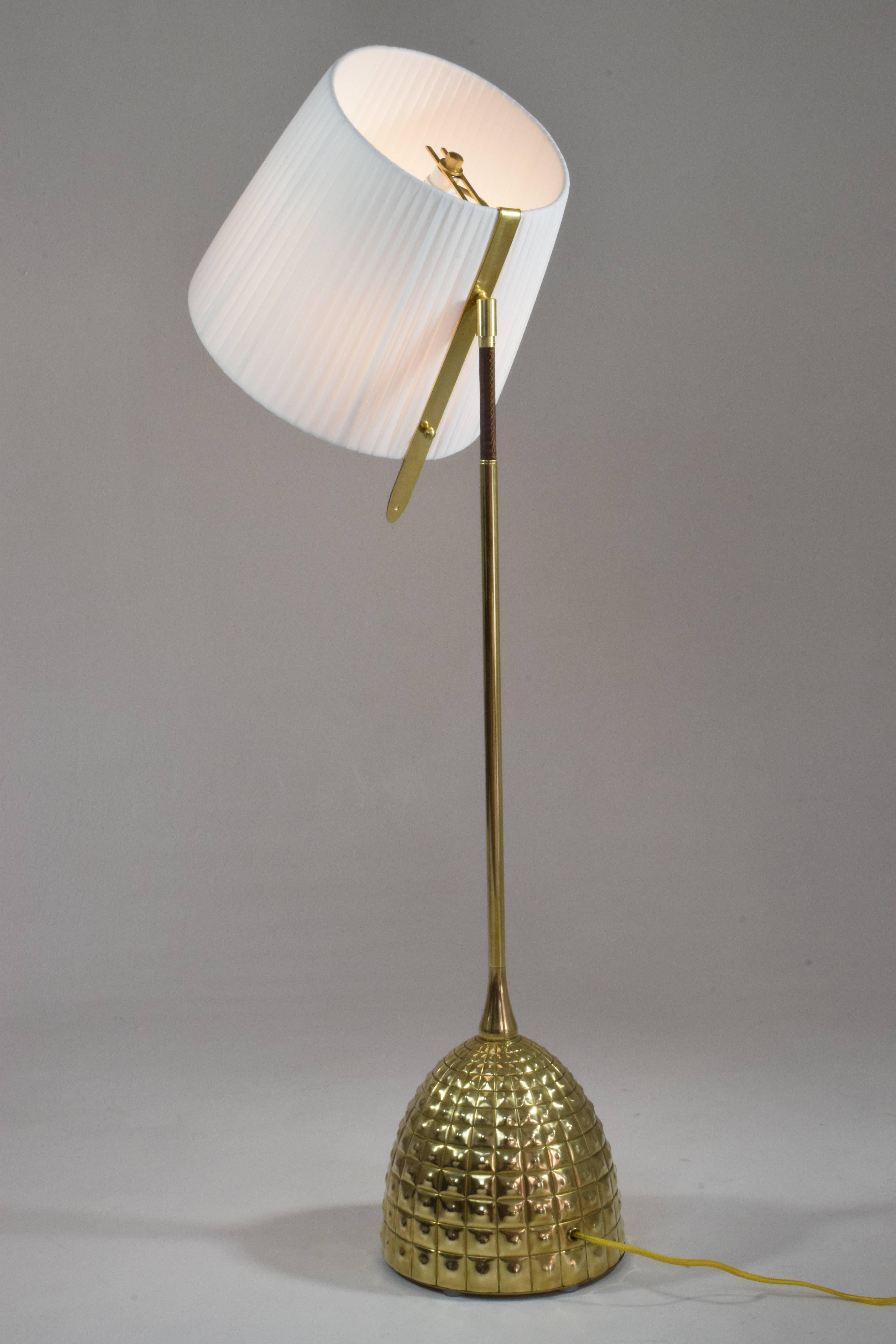 Infinitus-VI Tall Contemporary Brass Table Lamp, Flow Collection 5