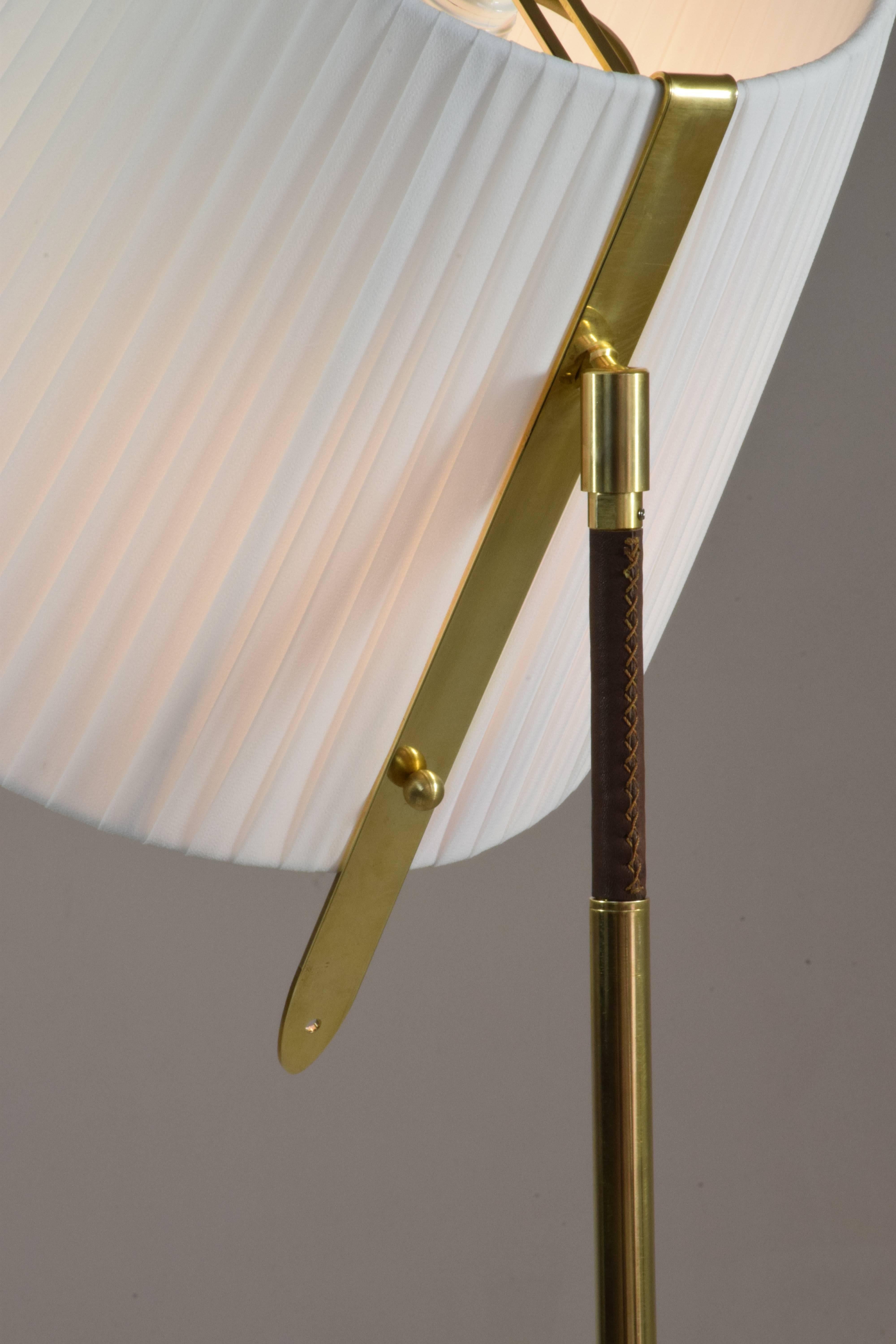 Infinitus-VI Tall Contemporary Brass Table Lamp, Flow Collection 6