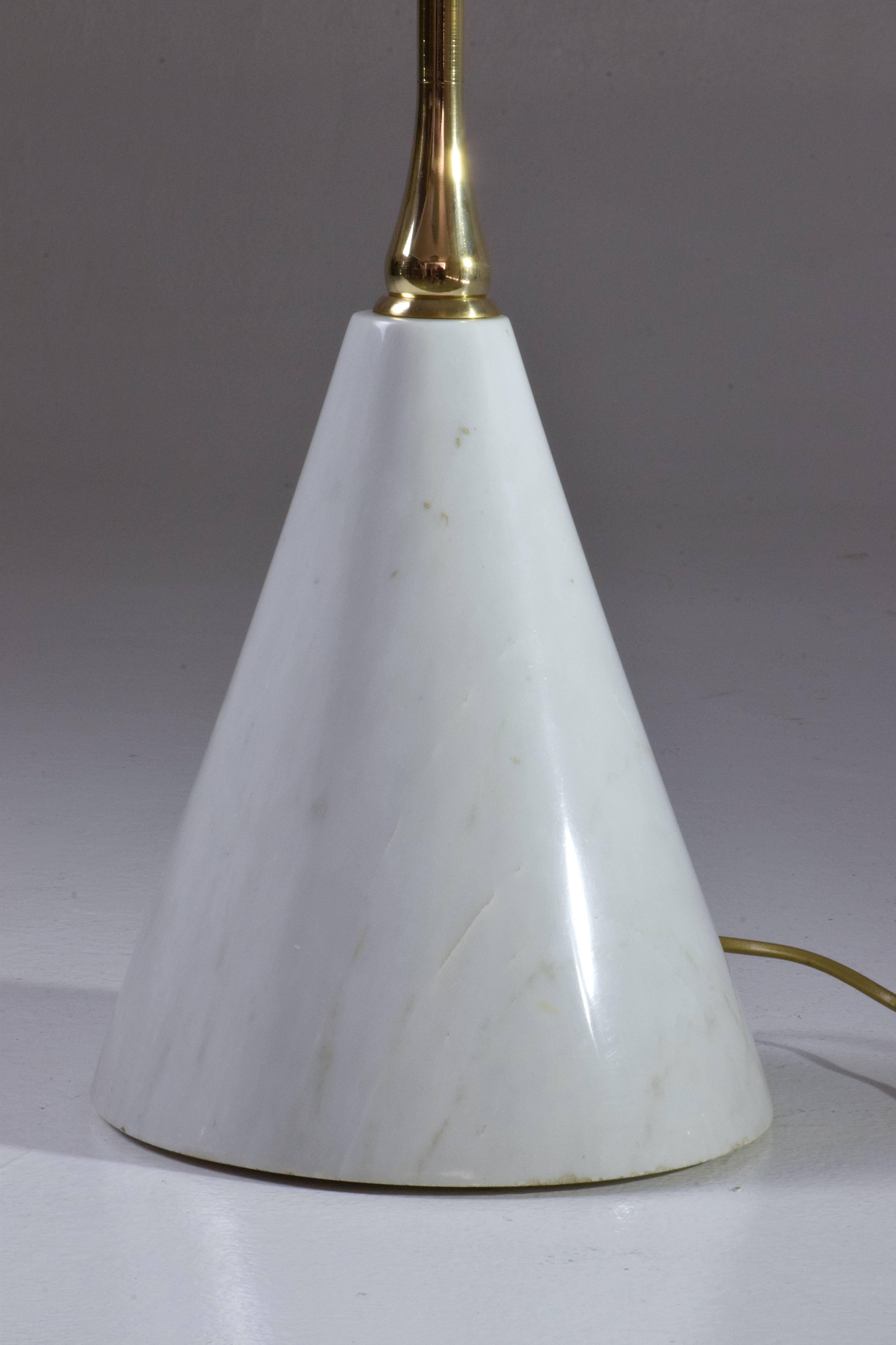 Cuir IDO.F3 lampadaire contemporain en laiton et marbre, collection Flow en vente