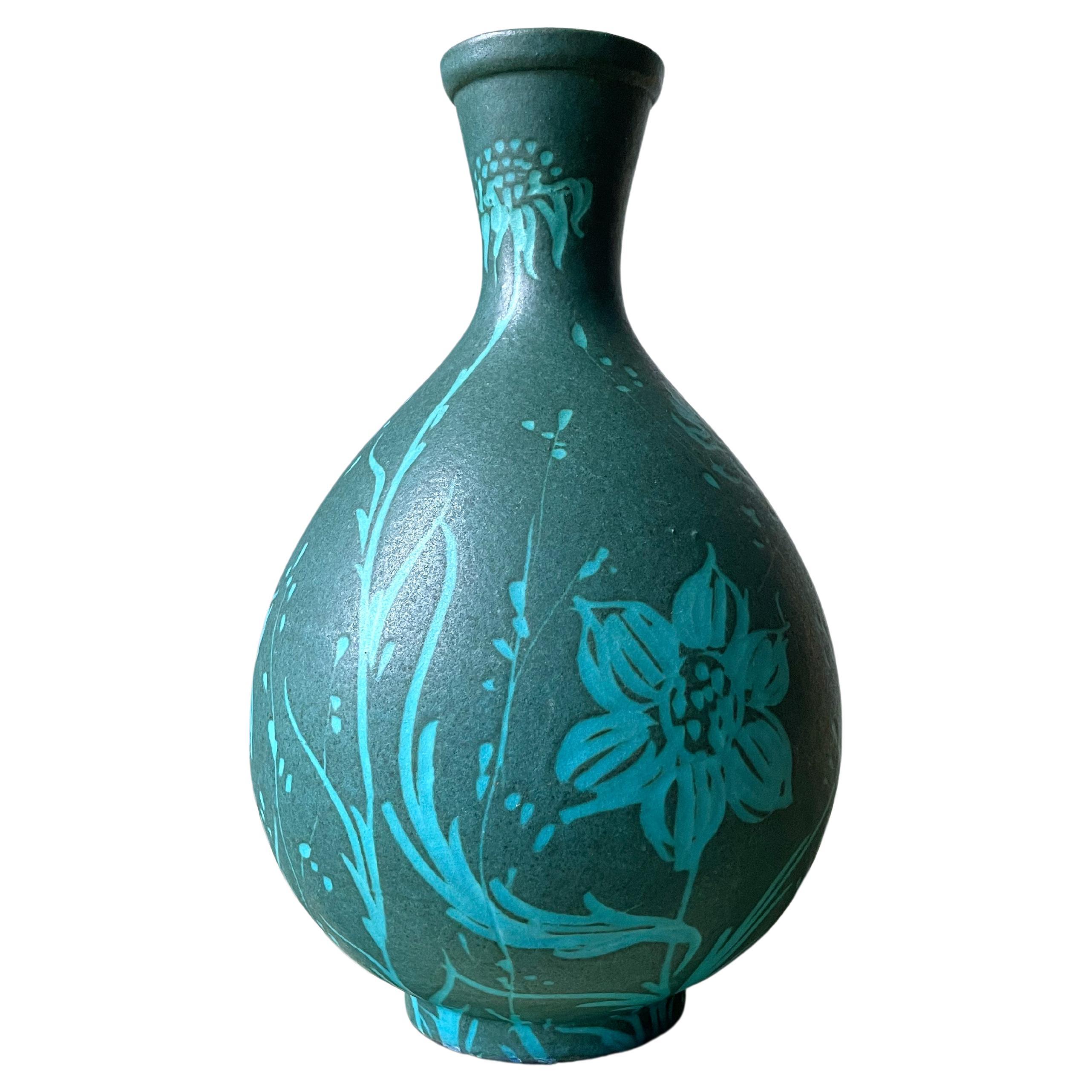 Vaso in ceramica verde mare floreale italiano degli anni '50