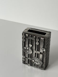 Vase en acier inoxydable moulé de style brutaliste, par Olav Jao, Norvège, design des années 1970