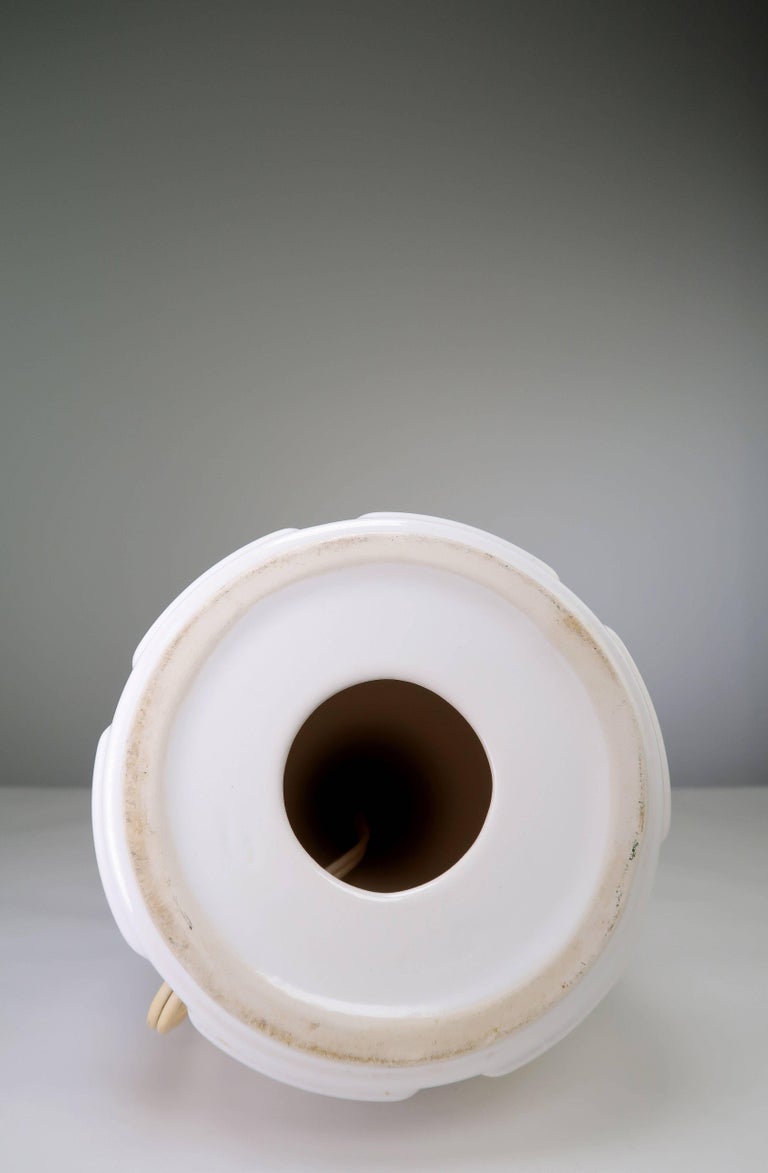 Danish Modern Einar Johansen for Soholm Pottery White Ceramic Lamp, 1960s In Good Condition For Sale In Copenhagen, DK
