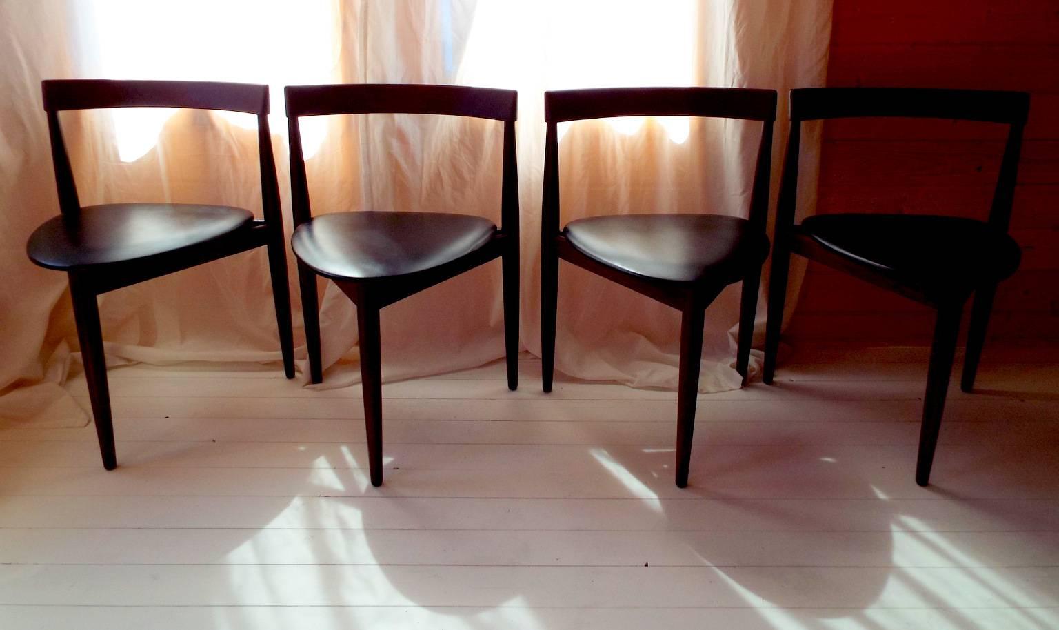 Hans Olsen for Frem Rojle Roundette Extending Dining Table and Four Chairs For Sale 1