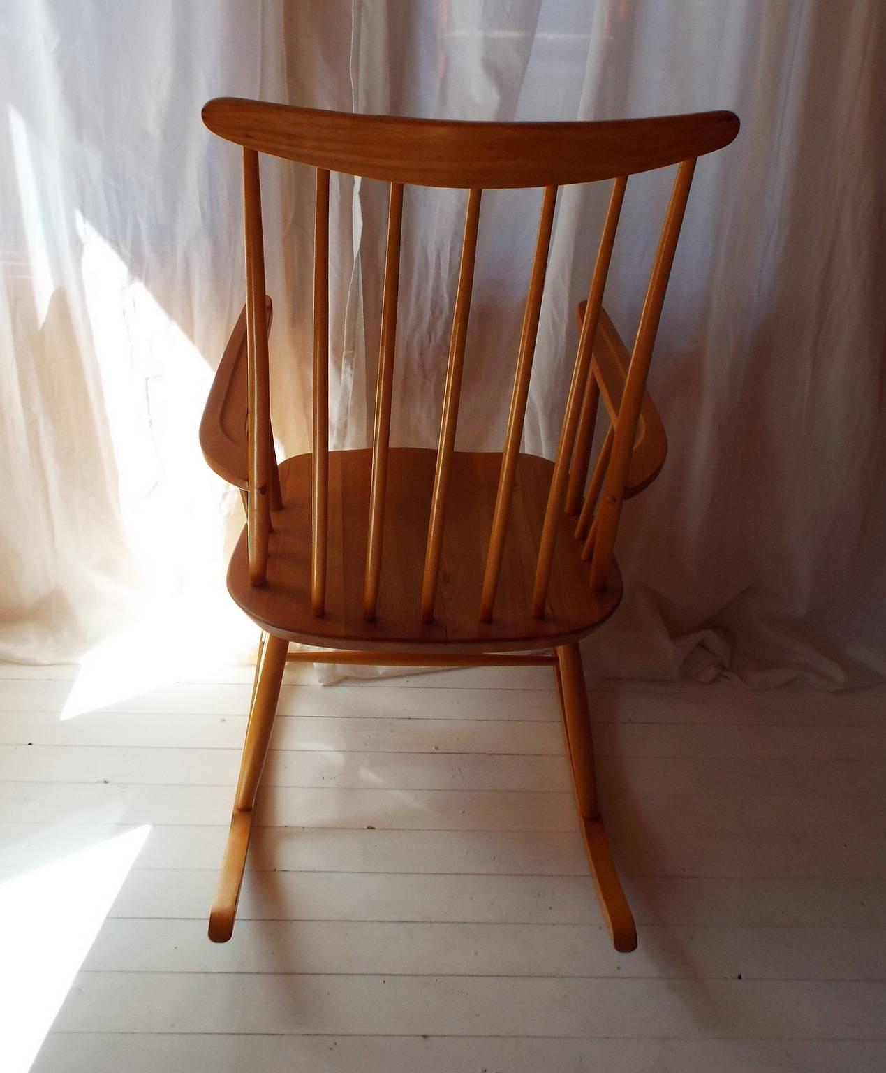 European Midcentury Rocking Chair by Austrian Architect Roland Rainer with Beech frame For Sale