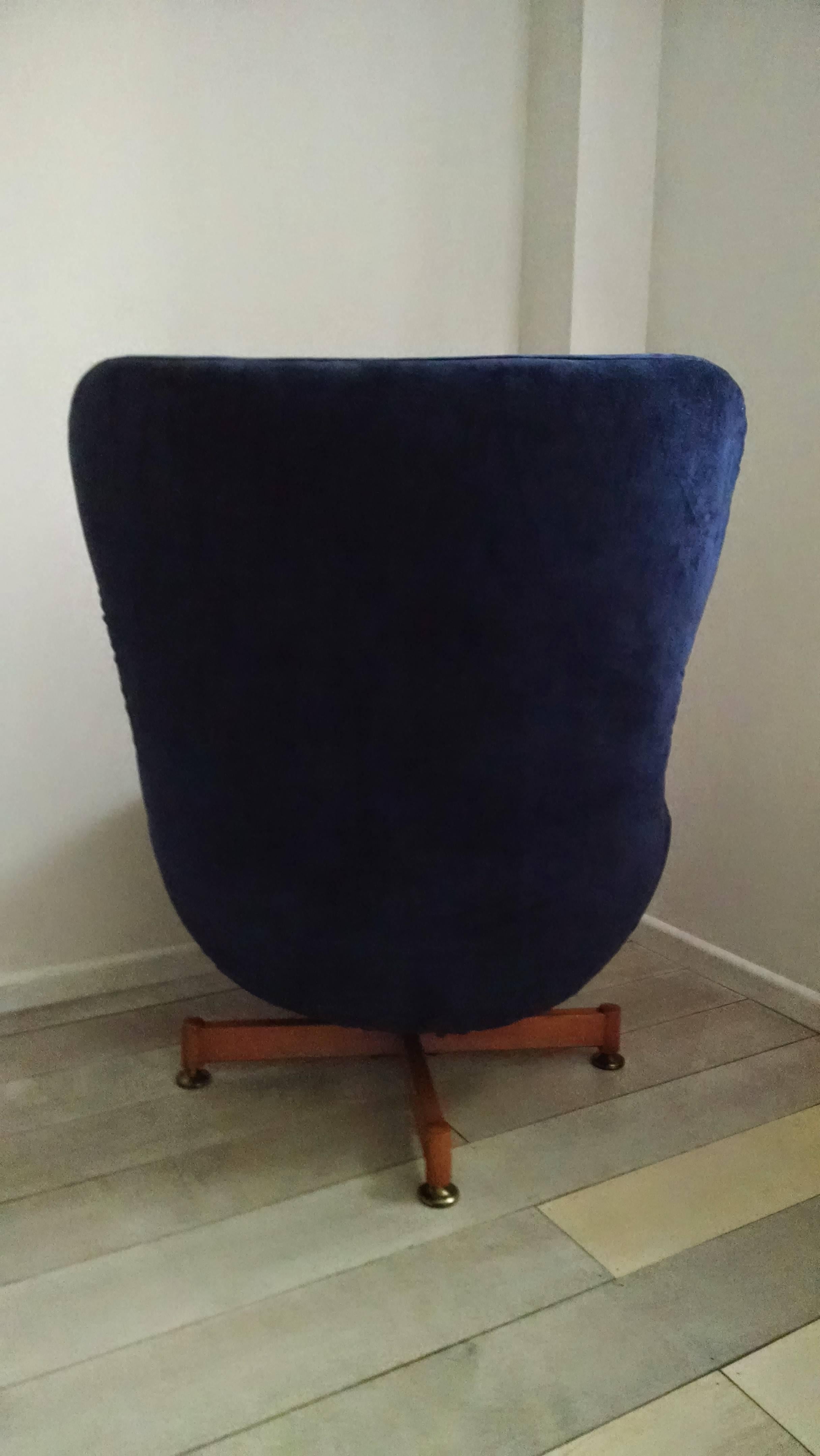 greaves and thomas egg swivel chair
