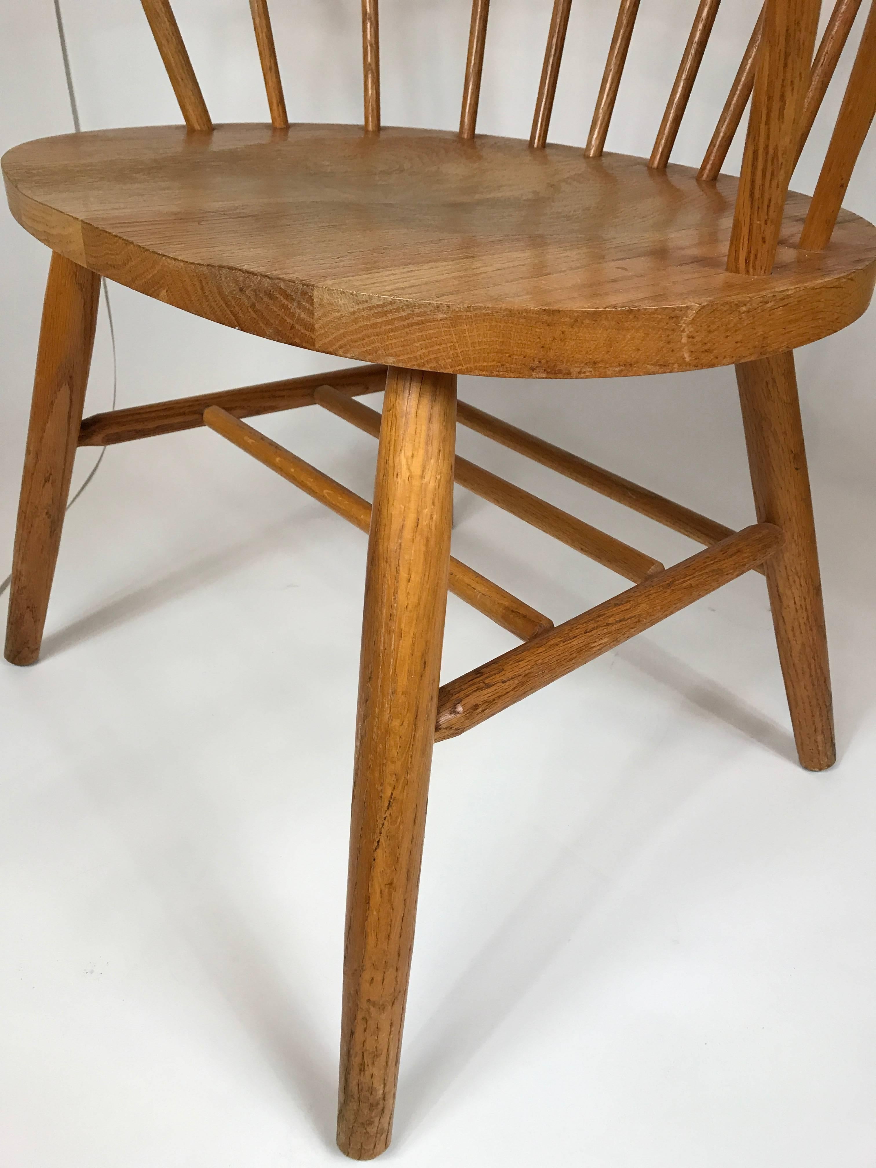 Set of Six Danish Windsor Style Dining Chairs In Excellent Condition In Stockton, NJ