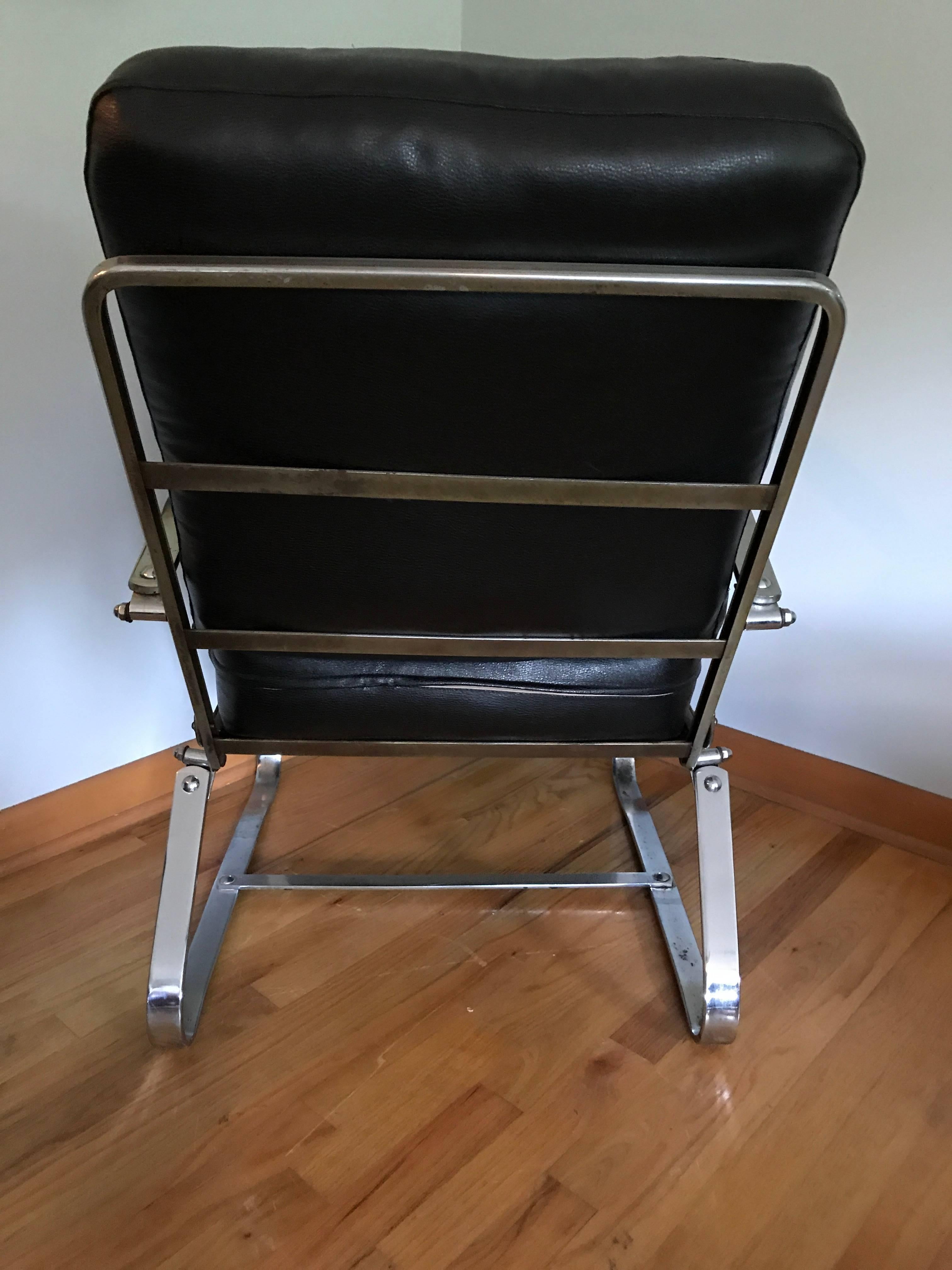 Art-Déco-Stuhl aus dem Maschinenzeitalter von McKay im Zustand „Gut“ im Angebot in Stockton, NJ