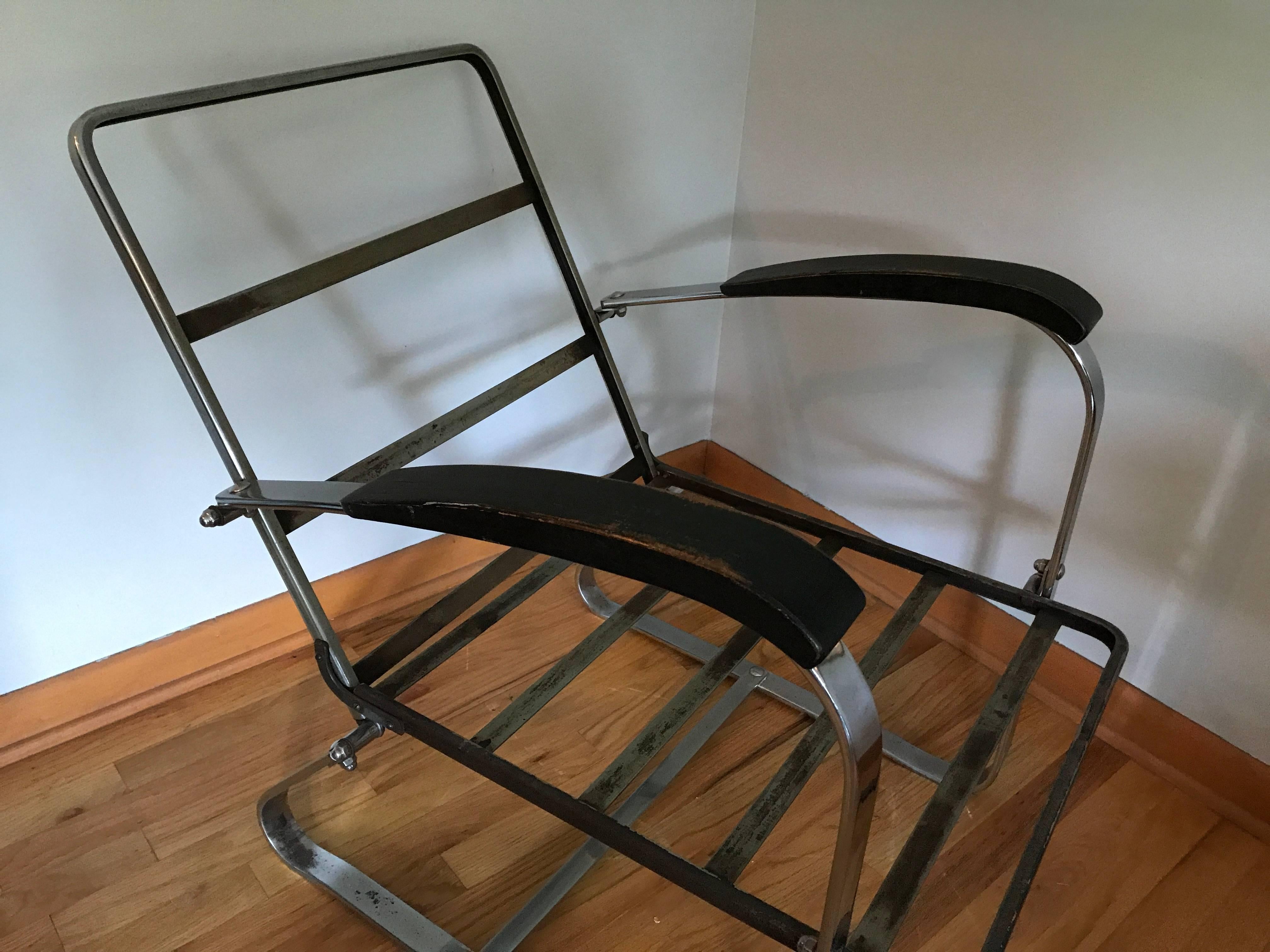 Art Deco Machine Age Chair by McKay In Good Condition For Sale In Stockton, NJ