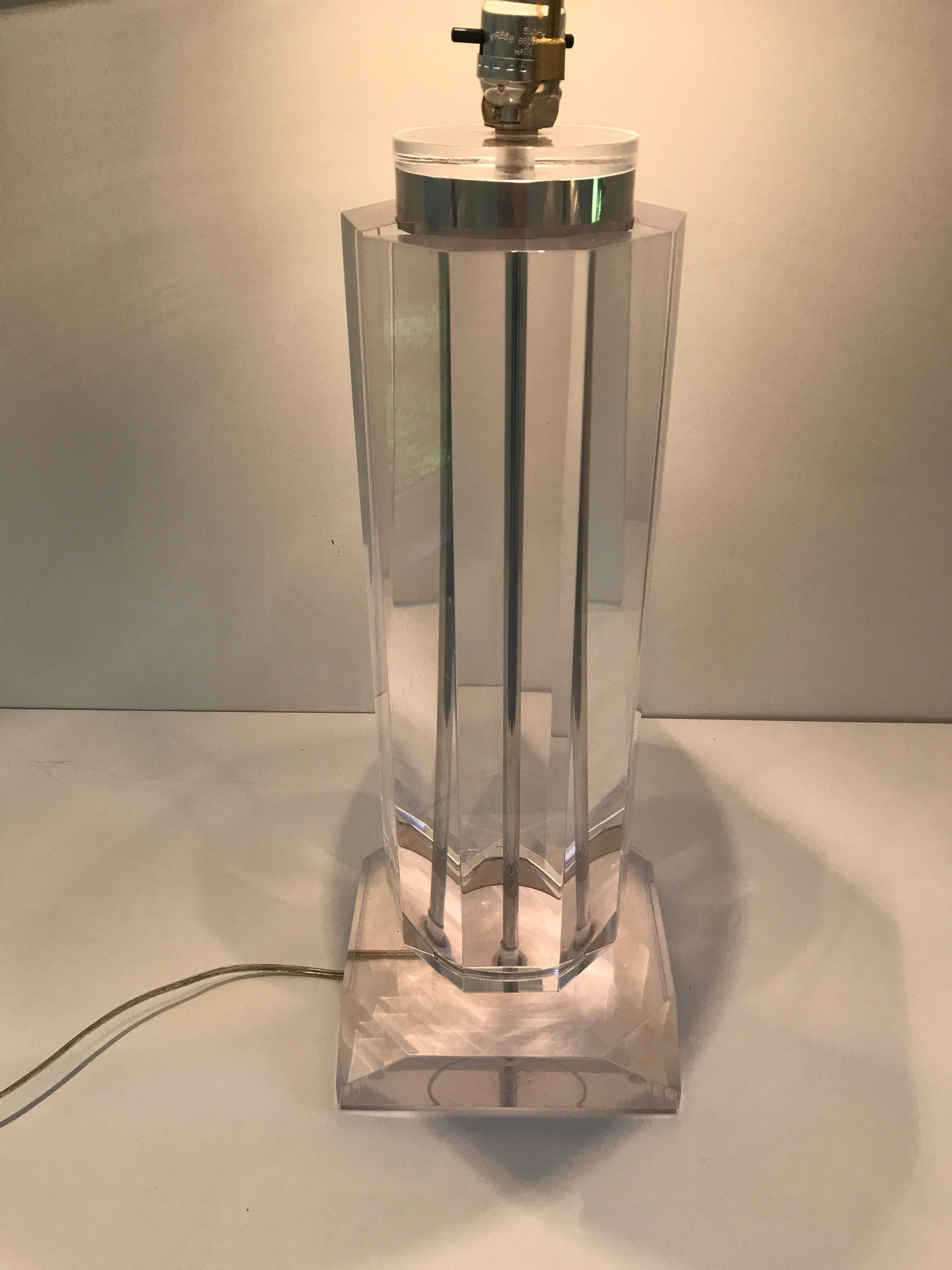 20th Century Tall Lucite Column Table Lamp For Sale