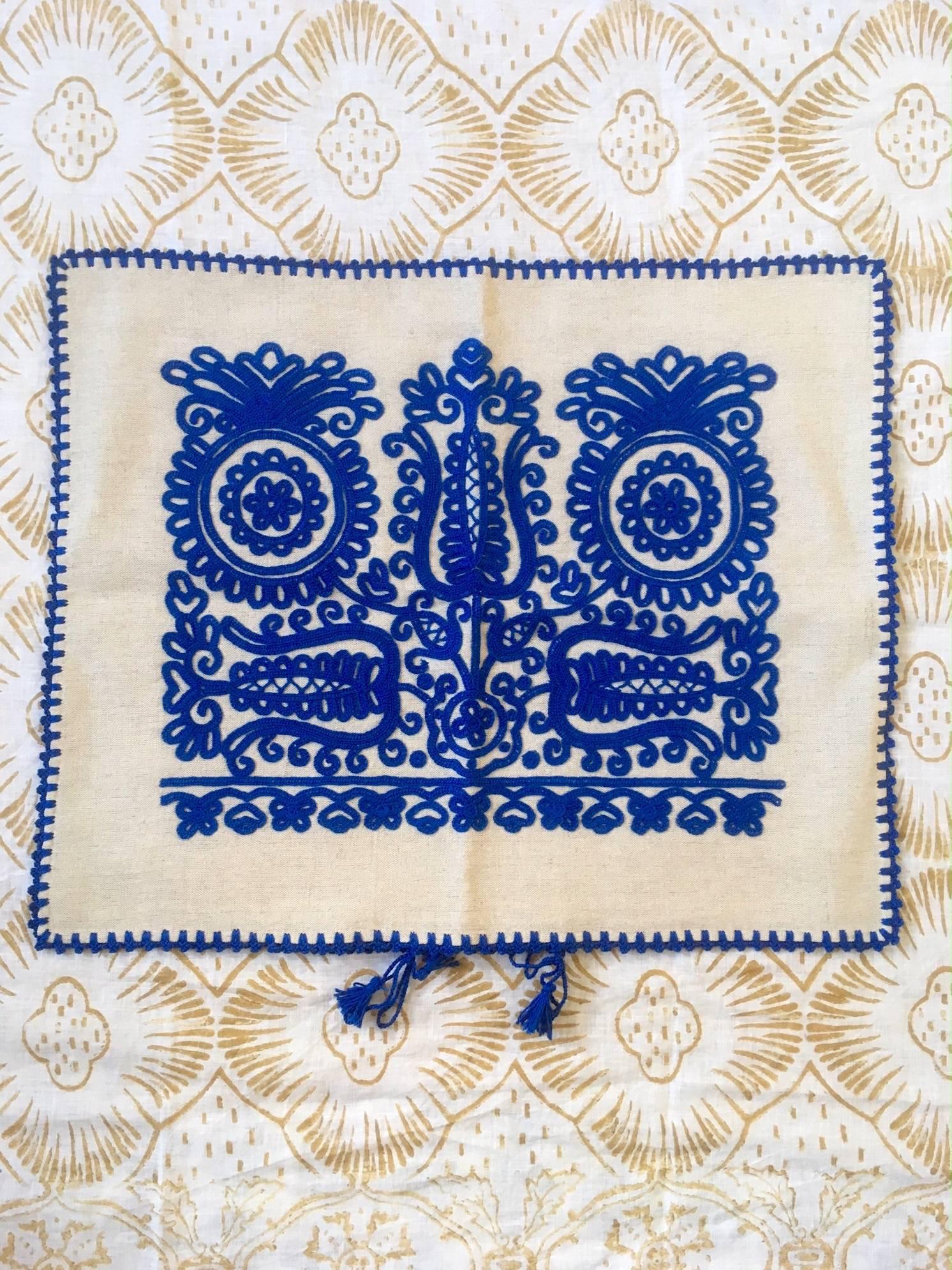 Transylvanian embroidered blue cushion cover
Embroidered by hand in the traditional way in Transylvania.
It comes with polyester pillow insert.

It can be ordered in any quantity.