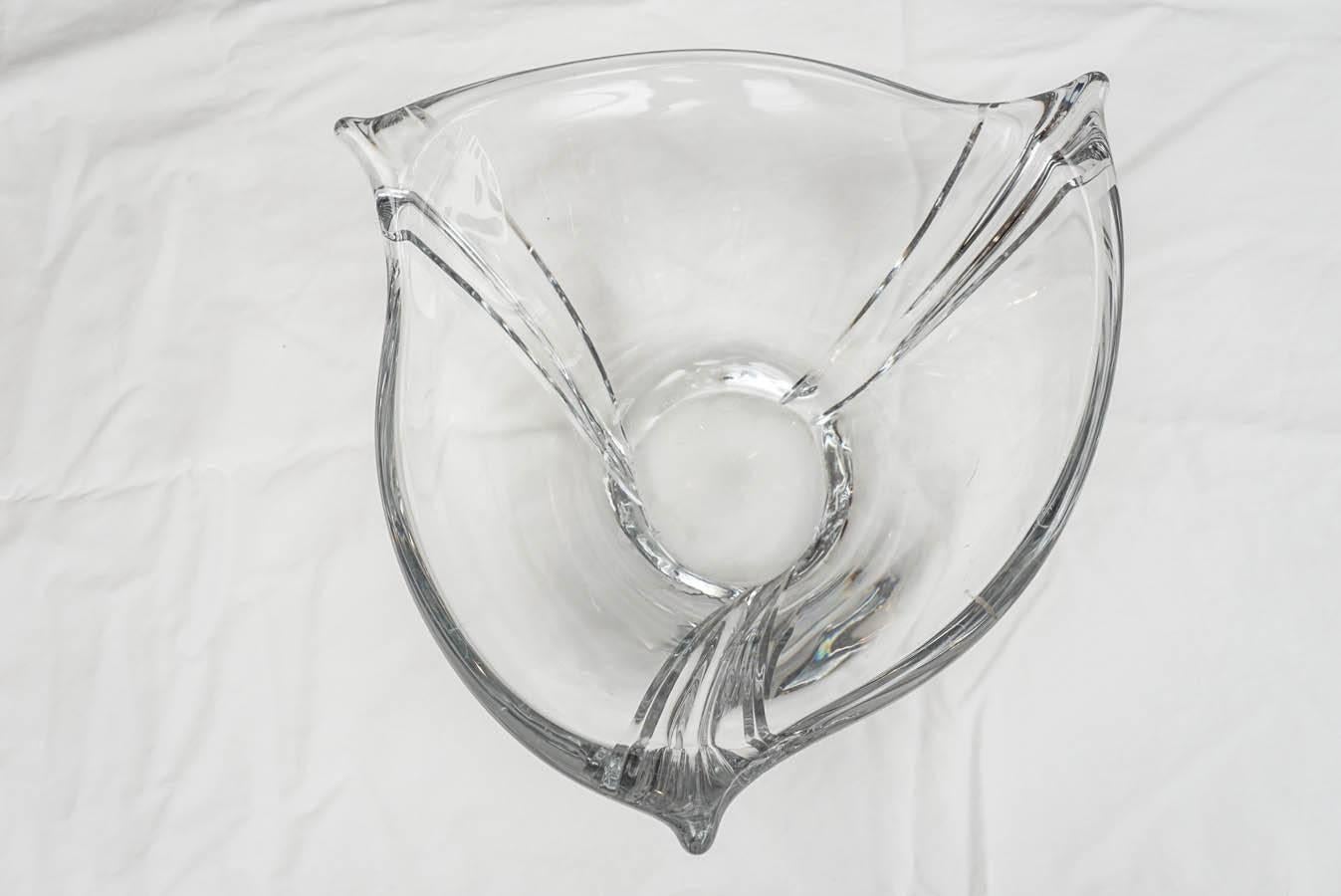 French Elegant Daum Crystal Bowl, Modern/Transitional Style For Sale