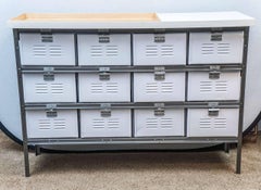 Industrial Storage Bins/Cabinets/Lockers