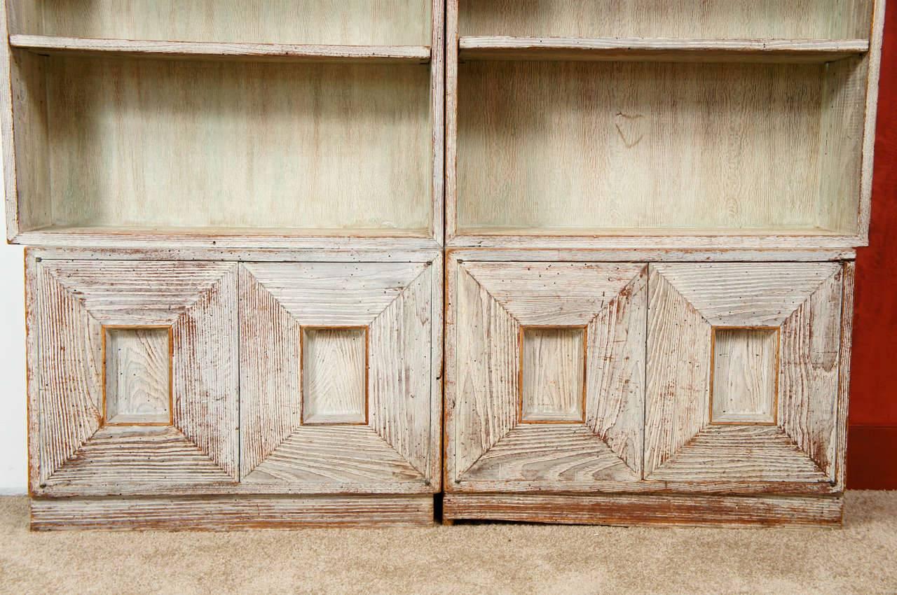 Rare and Exceptional Pair of James Mont Étagères/Bookcases, 1940s In Good Condition In Lakeville, CT
