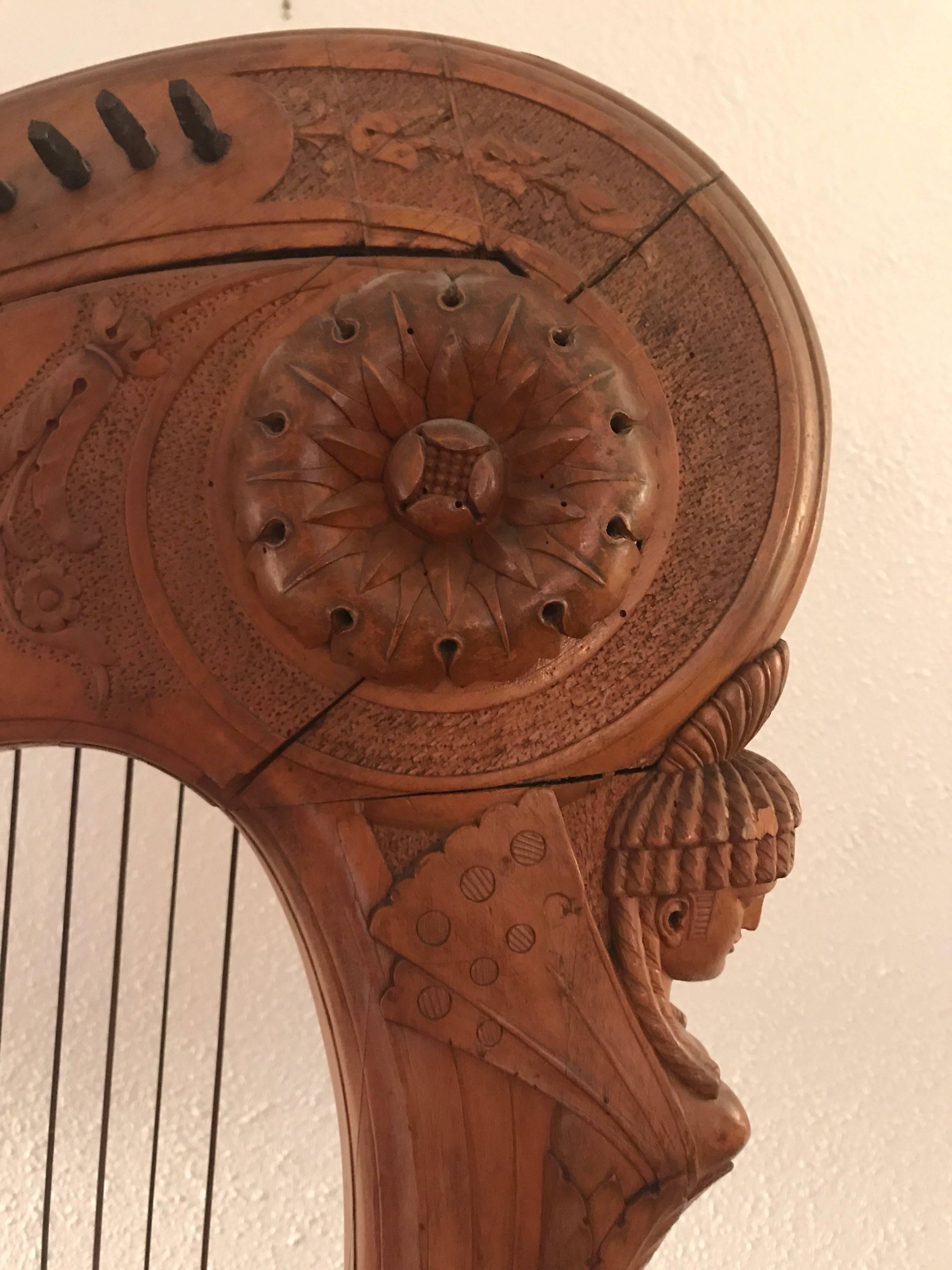 French Louis XVI Single Action Harp Late 18th Century In Fair Condition In Drottningholm, SE