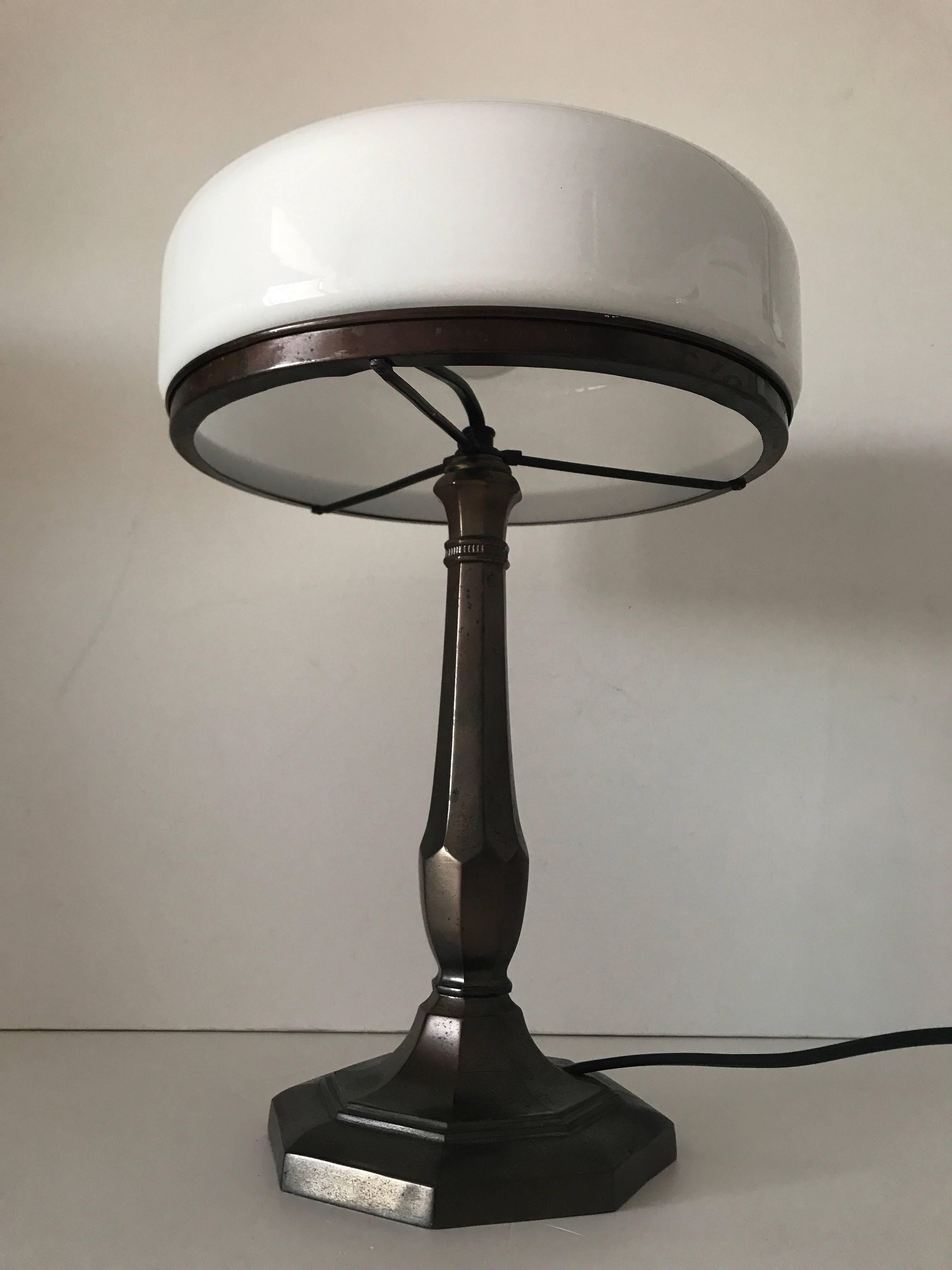 Swedish Jugendstil Art Nouveau Copper Patinated Metal Table Lamp For Sale 1
