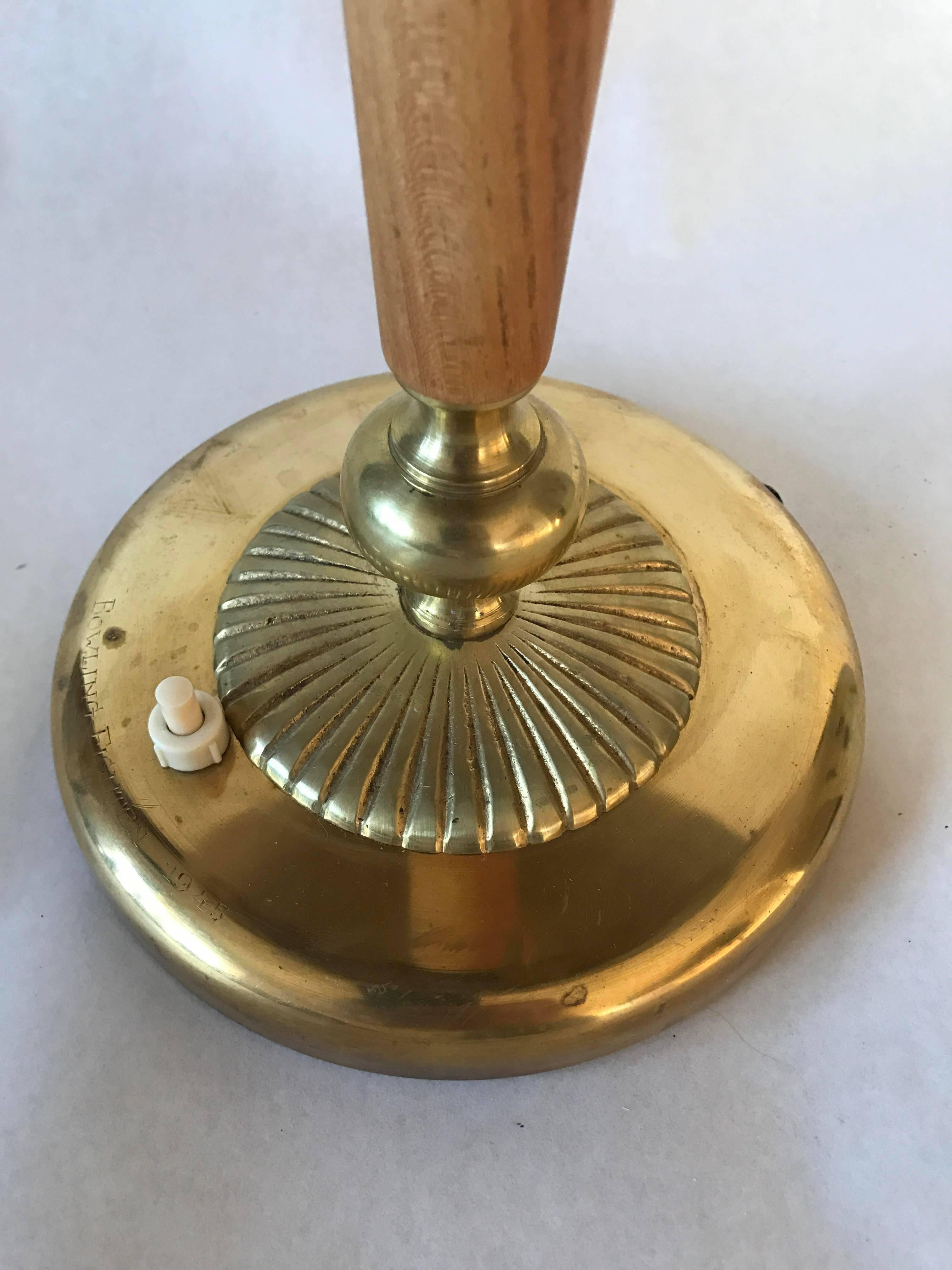 Polished Beautiful Swedish Art Deco Table Brass and Beech Table Lamp, 1935 For Sale