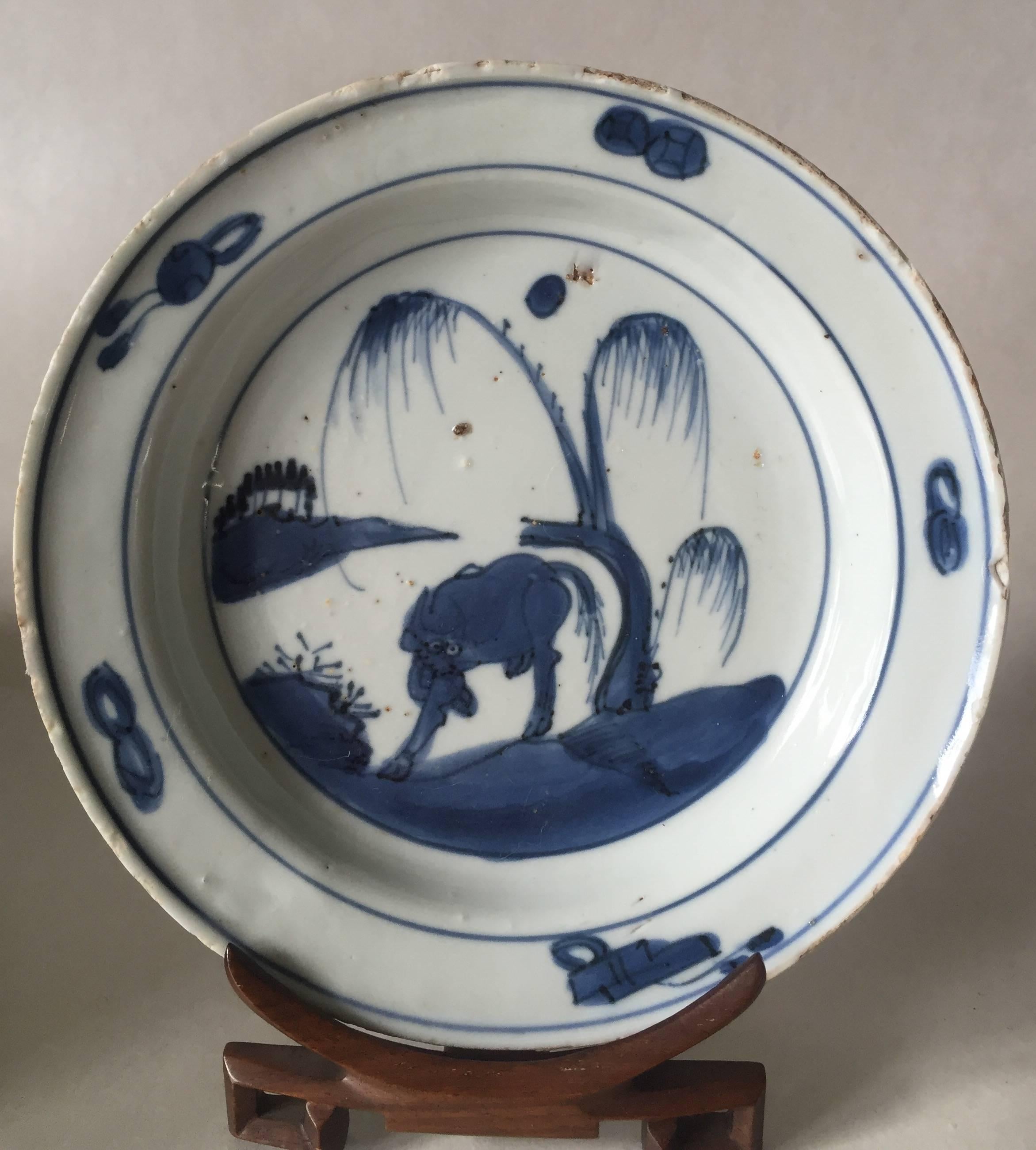 Six Early 17th Century Chinese Porcelain Ko Sometsuke Dishes Wanli Tianqi Reign In Good Condition For Sale In Drottningholm, SE