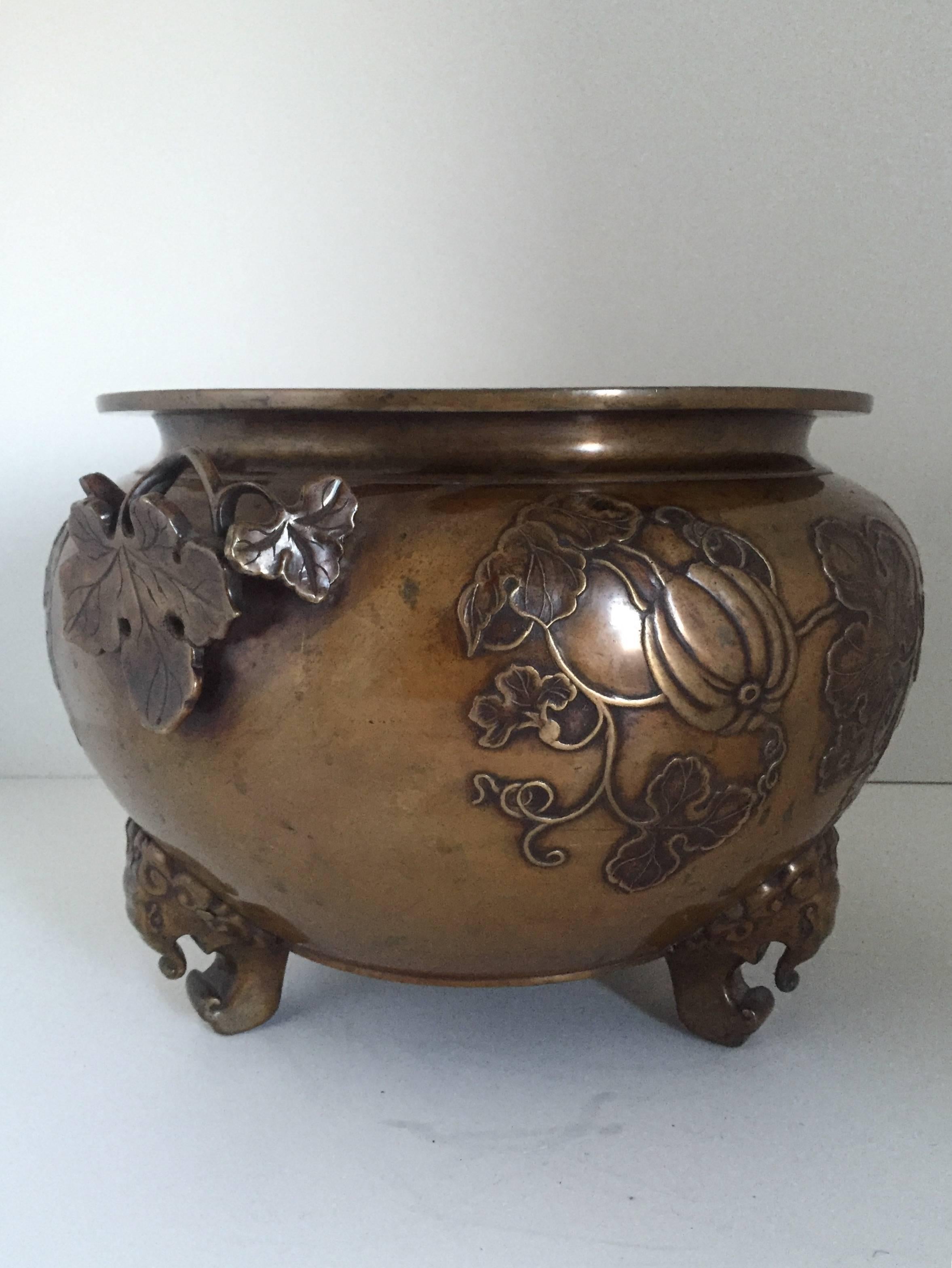 A very well made Japanese bronze jardiniere early 20th century, maybe late 19th century. It is of a big size and measures 37 cm in diameter and 25 cm in height. There is a small hole that has been mended, that you hardly can spot, see picture 8.