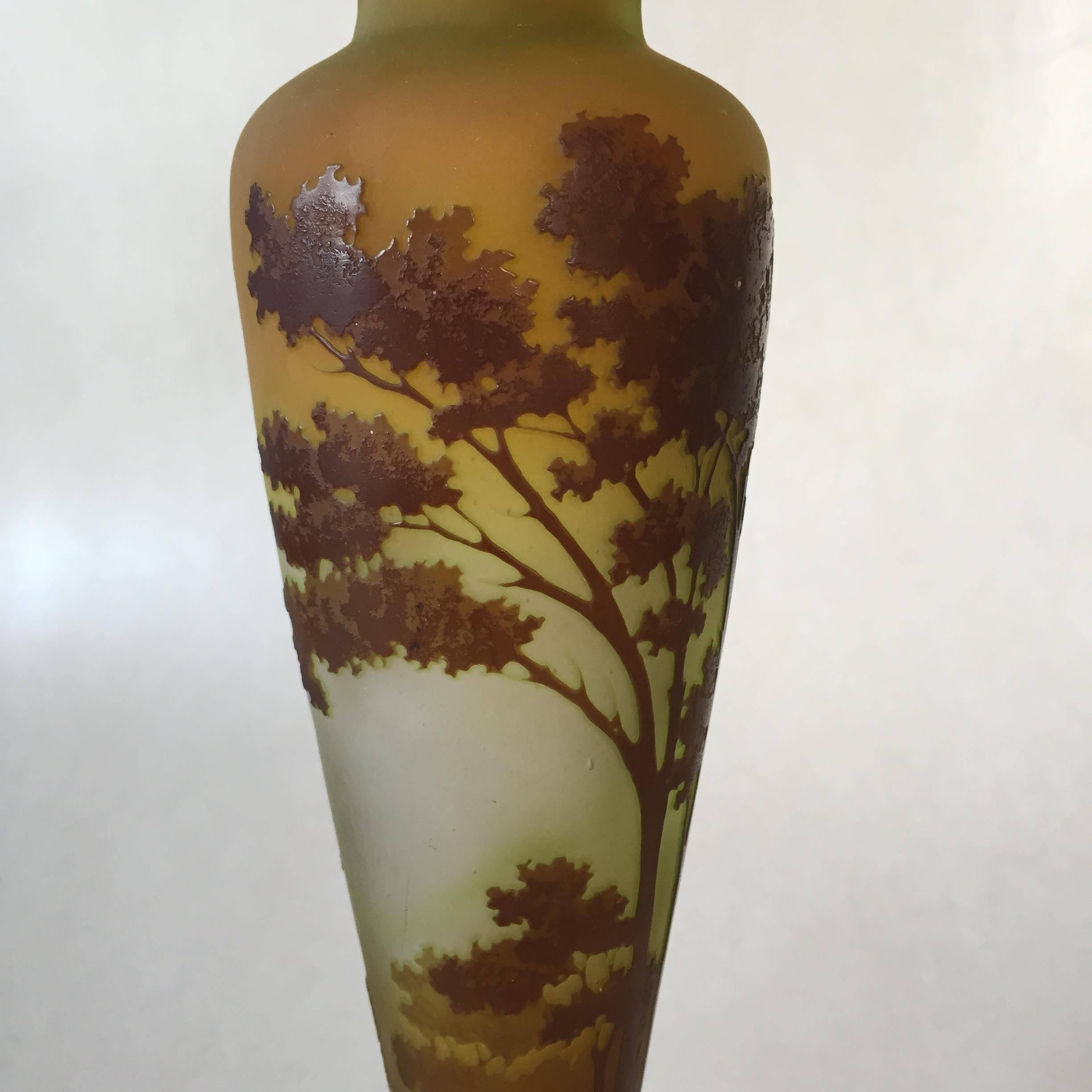 Late 19th Century Èmile Gallé Cameo Glass Lamp Base For Sale 1