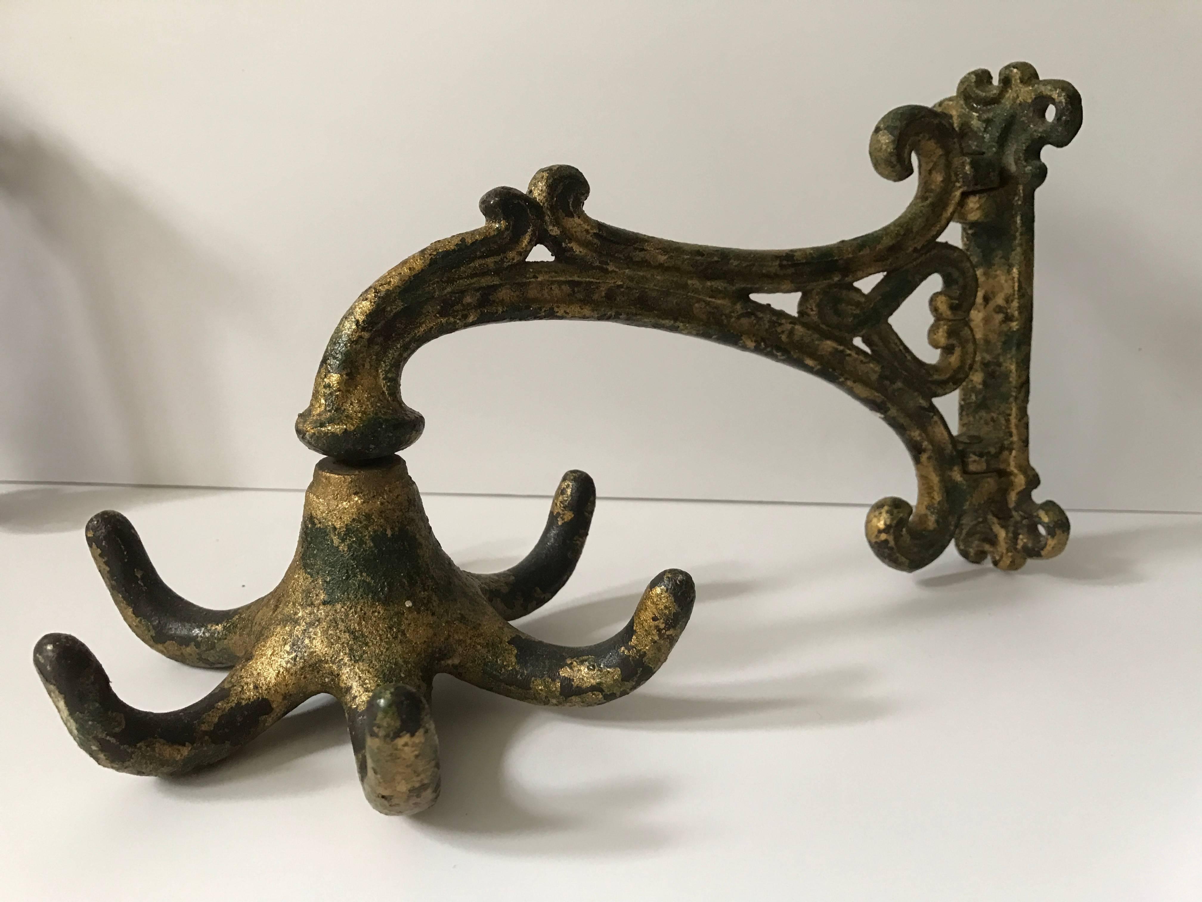 Pair of 19th Century Swedish Cast Iron Coathangers or Wall Coat Racks In Good Condition In Drottningholm, SE