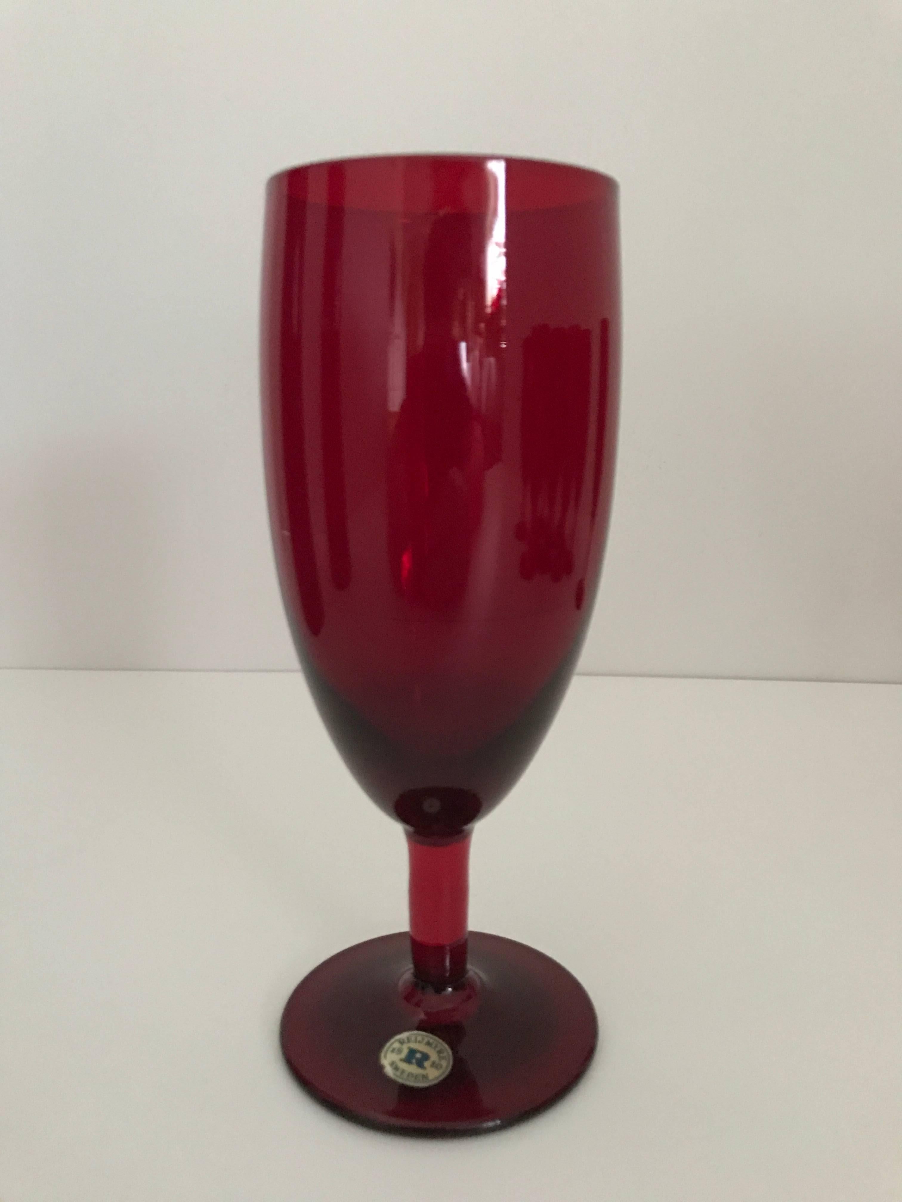 1960 Monica Bratt Reijmyre Glass Set of Two Pitchers and 12 Drinking Glass For Sale 1