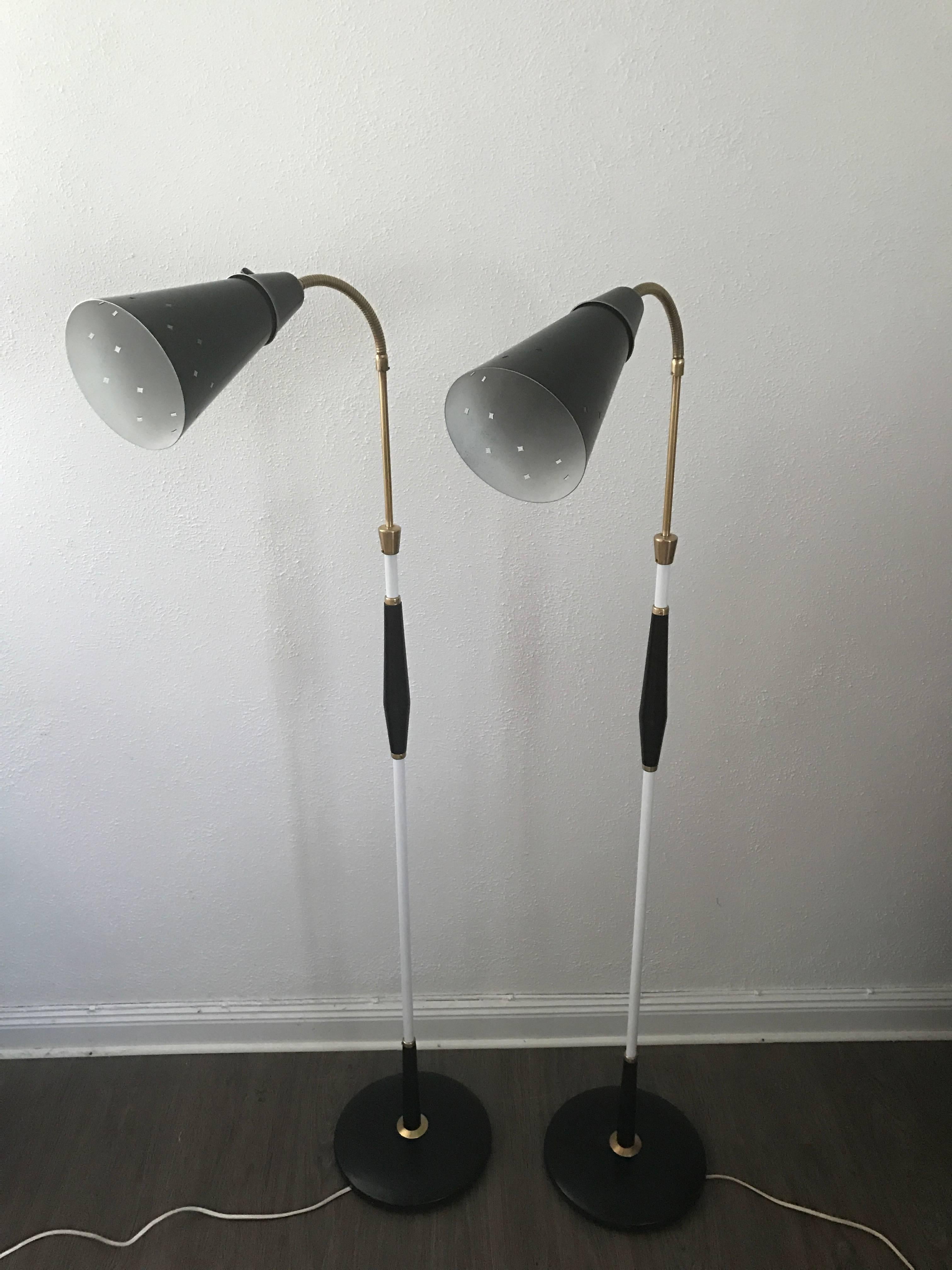 Pair of 1950 Swedish Pagos Floor Lamps with Flexible Shades In Excellent Condition In Drottningholm, SE