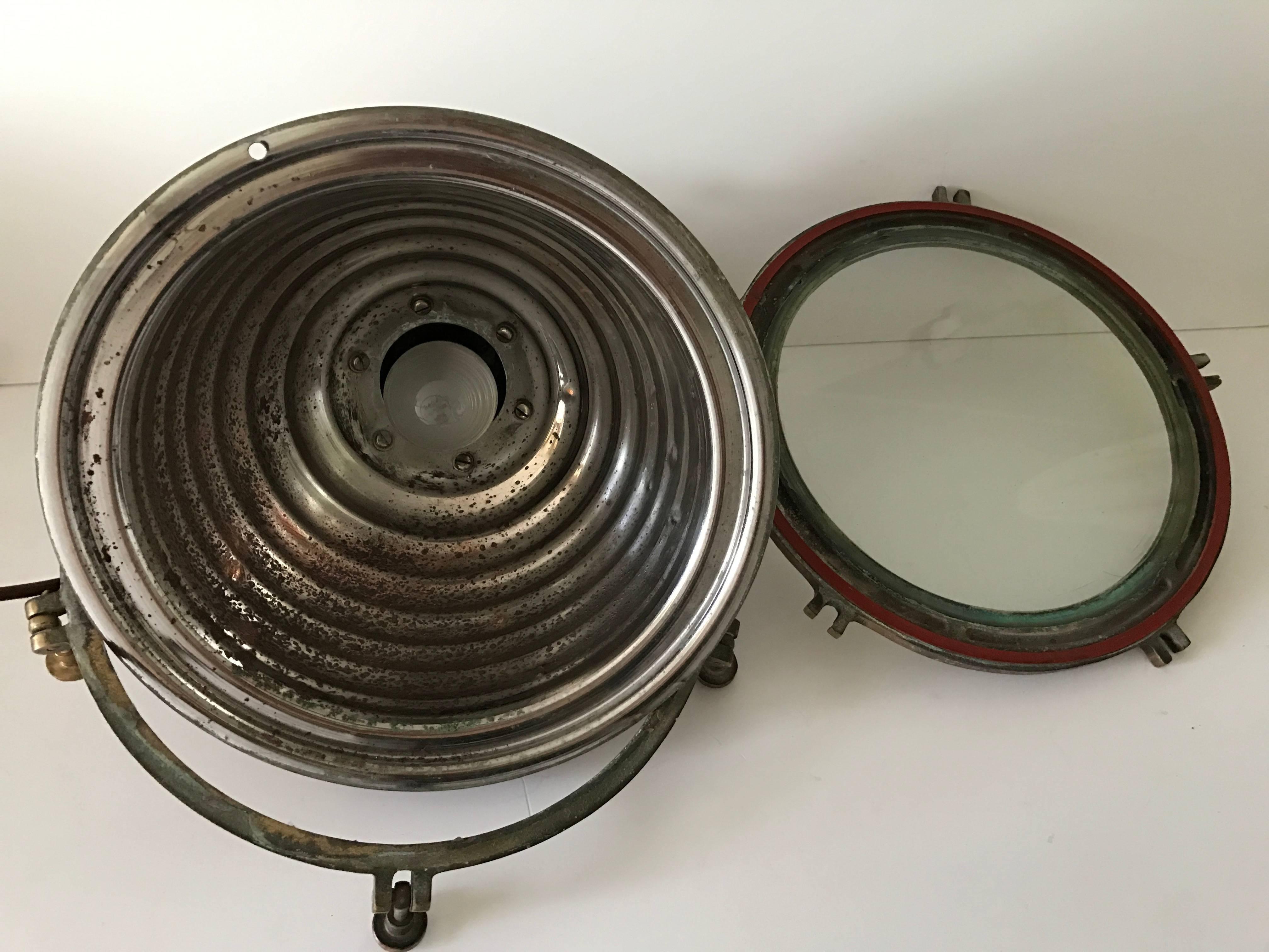 Early 20th Century Pair of Wiska Ships Deck Lights or Floodlights In Good Condition For Sale In Drottningholm, SE