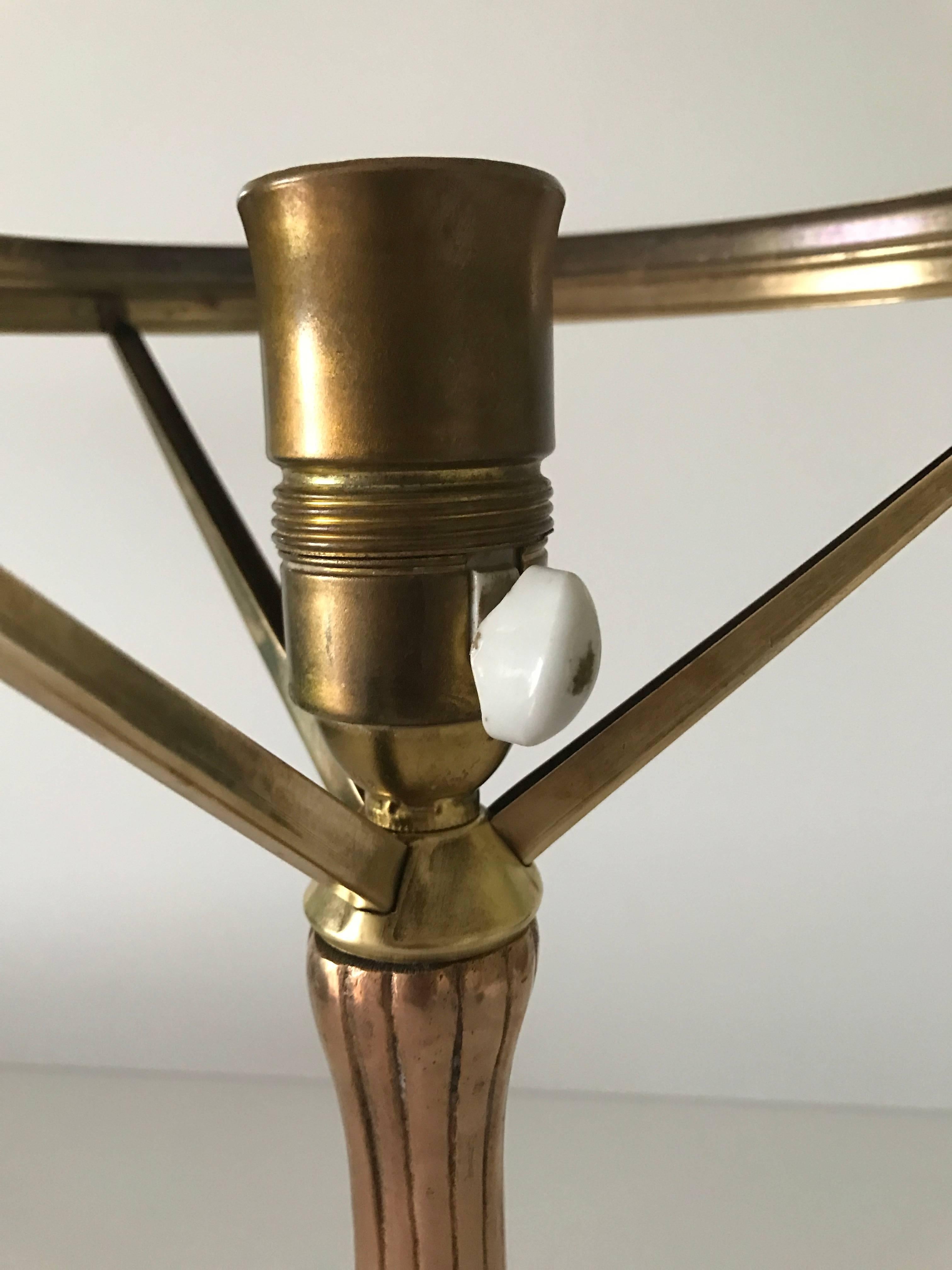 1925 Swedish Jugendstil, Art Nouveau Brass and Glass Table Lamp In Good Condition For Sale In Drottningholm, SE