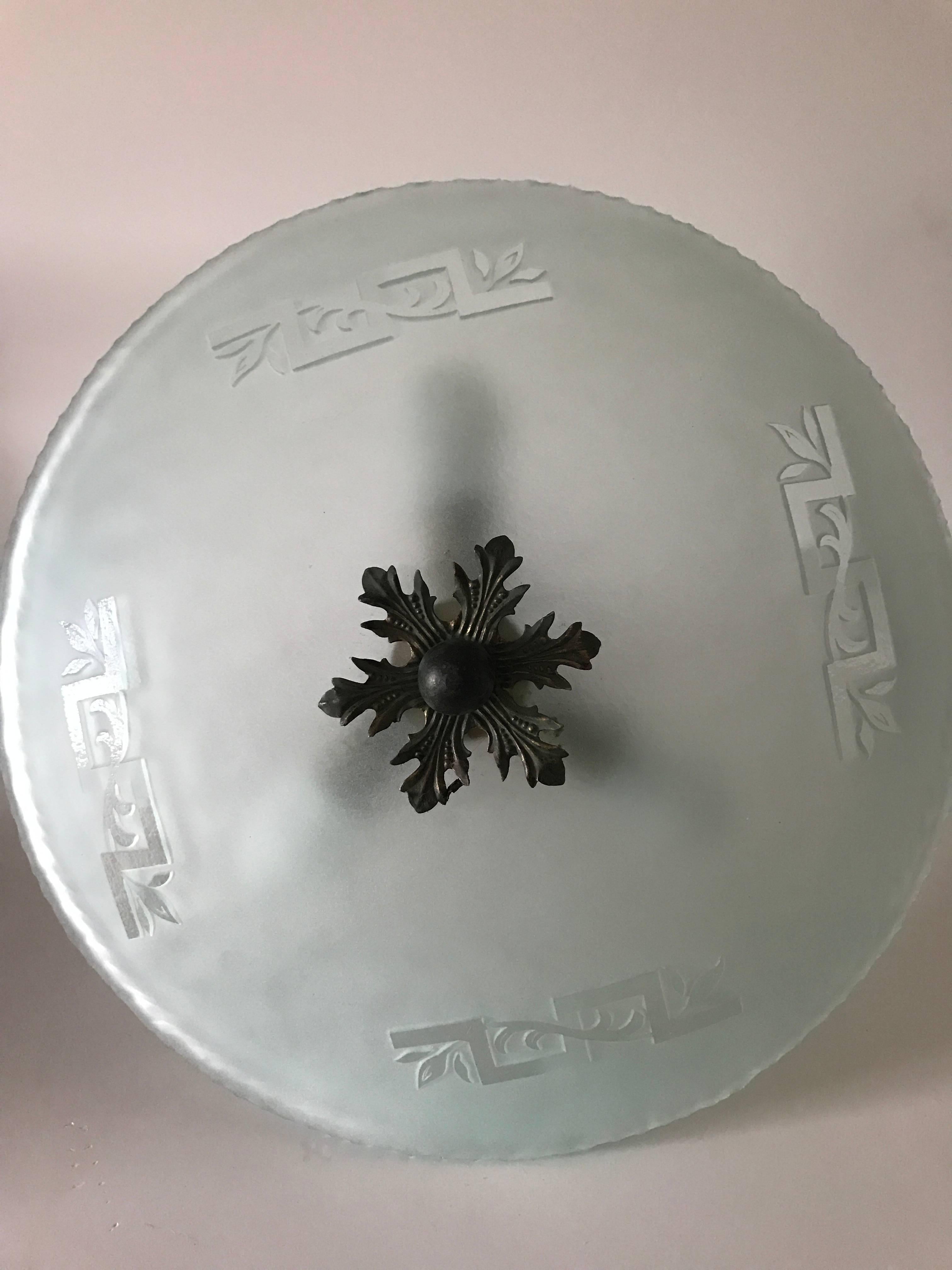 1935 Art Deco Swedish Frosted and Etched Glass Pendant For Sale 1