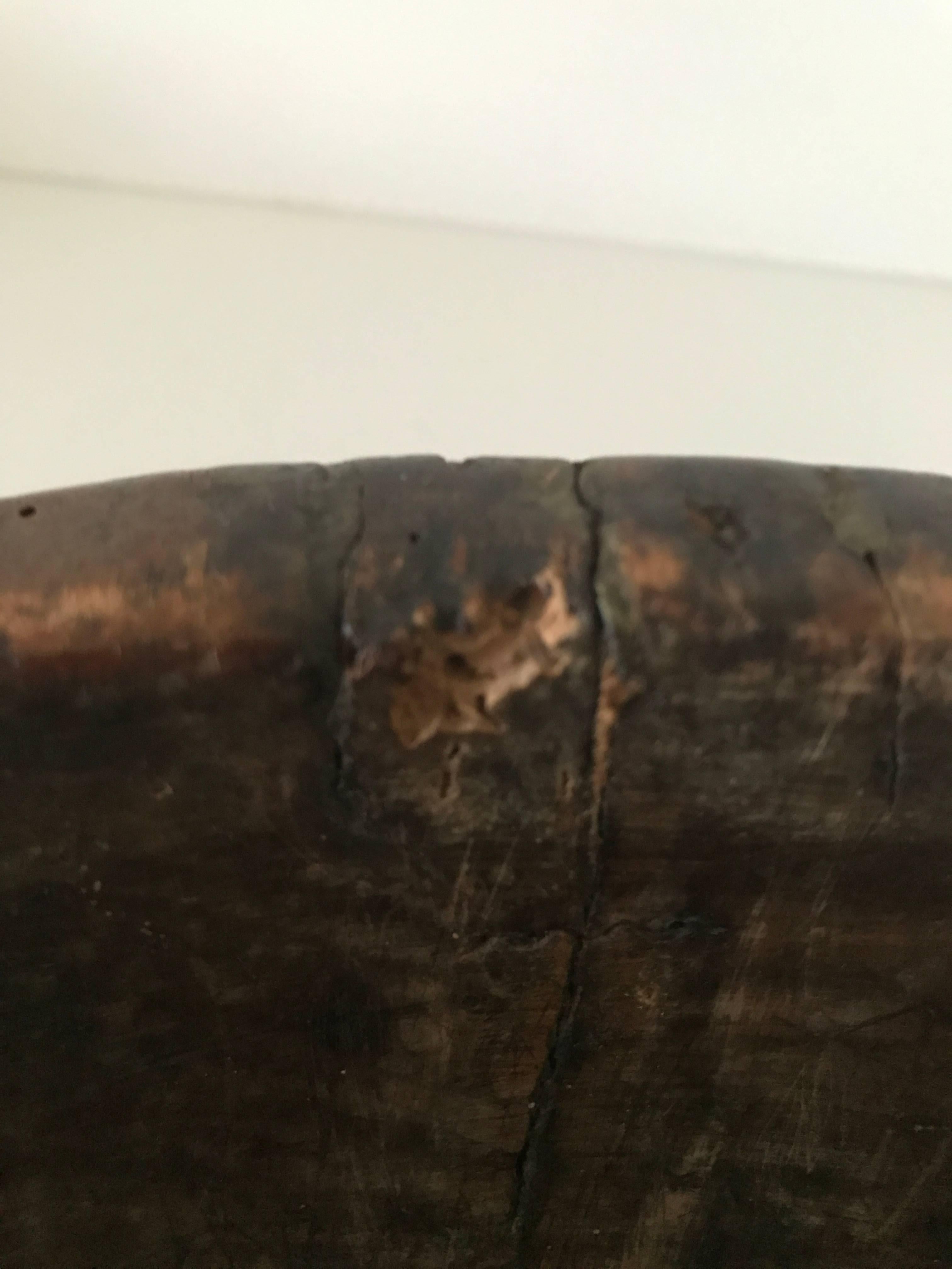 18th-19th Century Large Swedish Wooden Bowl with Fantastic Patina In Good Condition For Sale In Drottningholm, SE