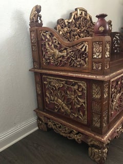 Late 19th Century Chinese Carved Gilt Wooden Sofa
