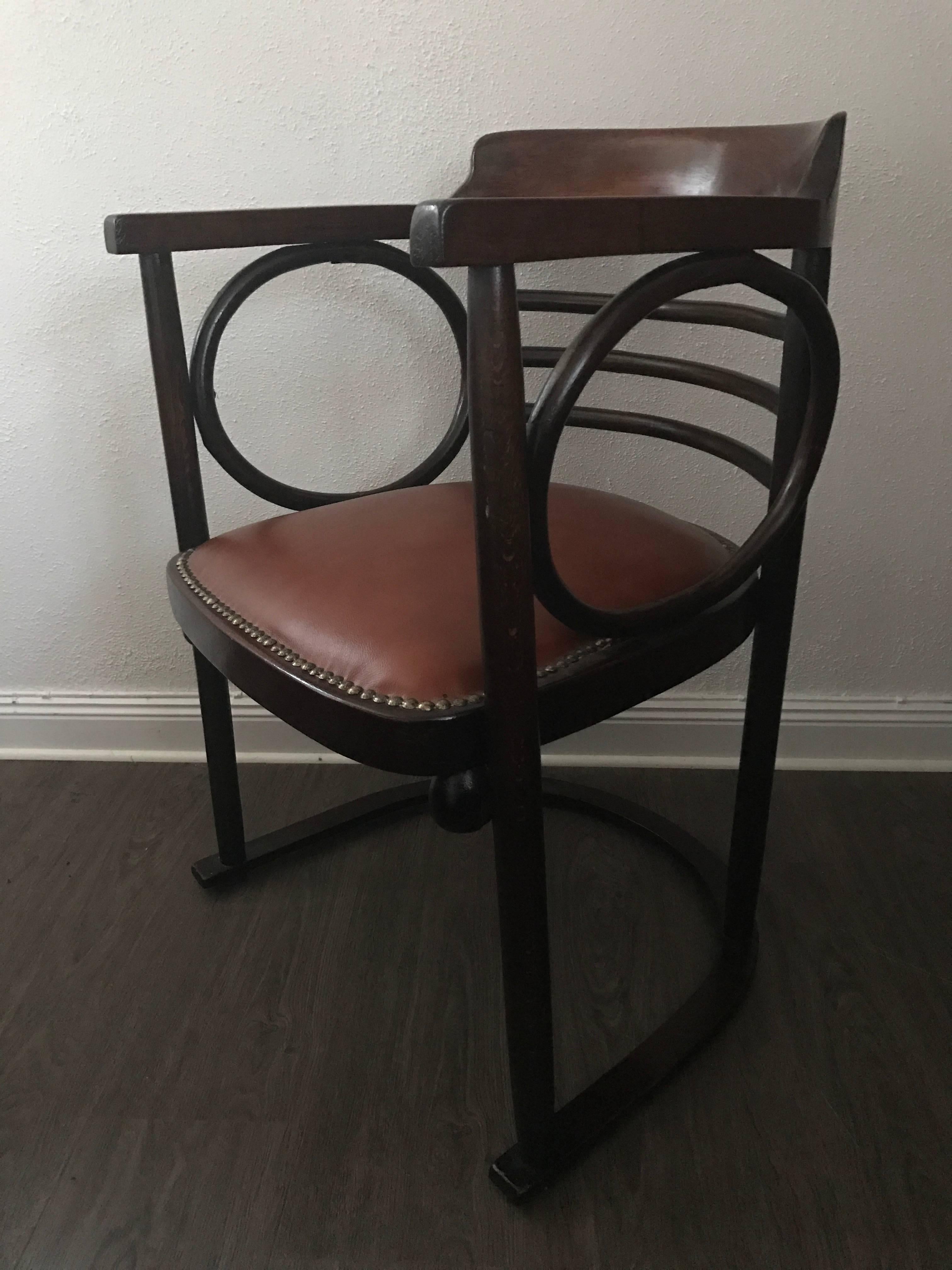 Early 20th Century Vienna Concession Fledermaus Armchair by Josef Hoffmann In Good Condition For Sale In Drottningholm, SE