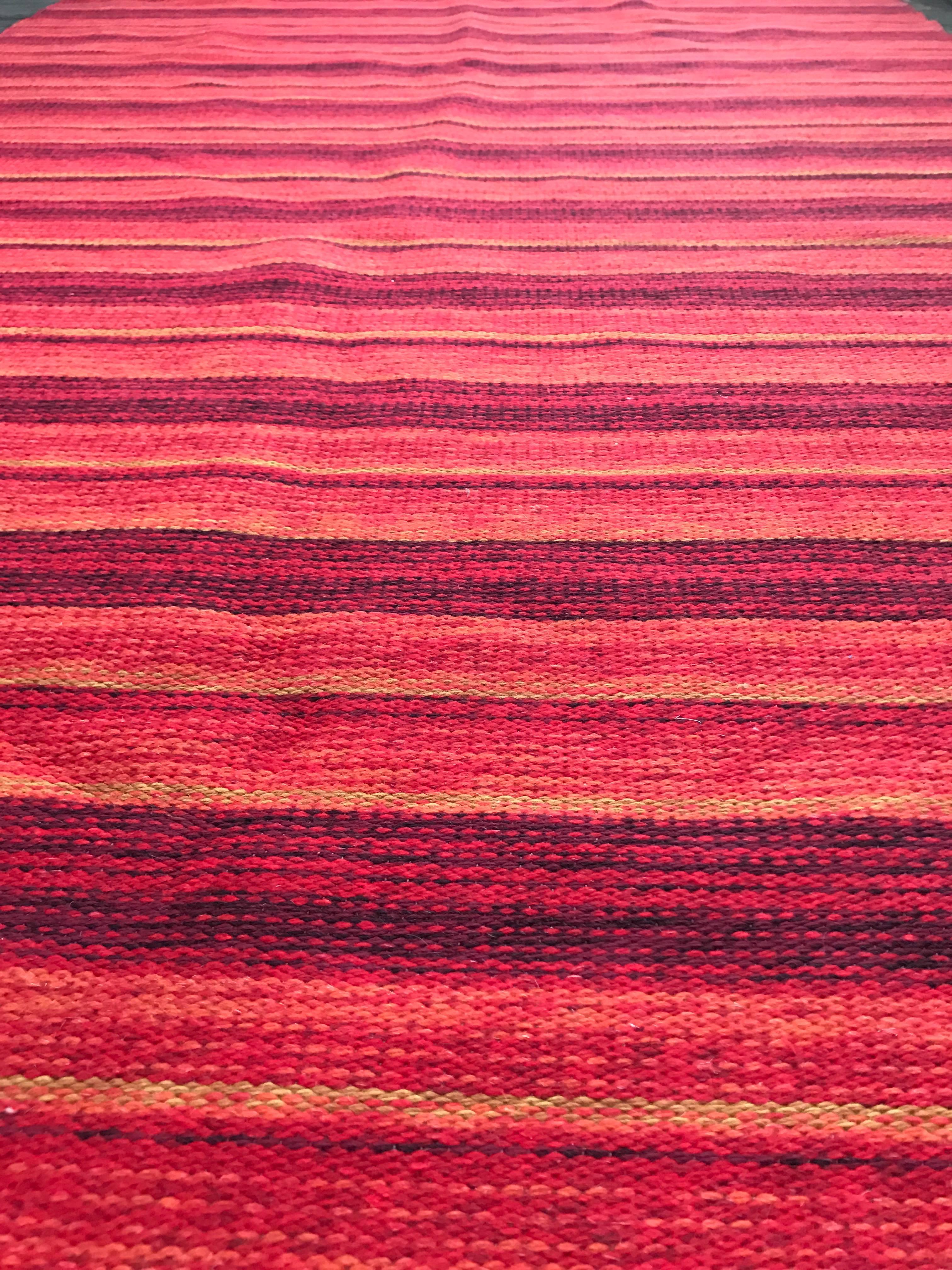 Mid-20th Century 1960-1970 Swedish Double Sided Flat-Weave Wool Kilim Carpet For Sale