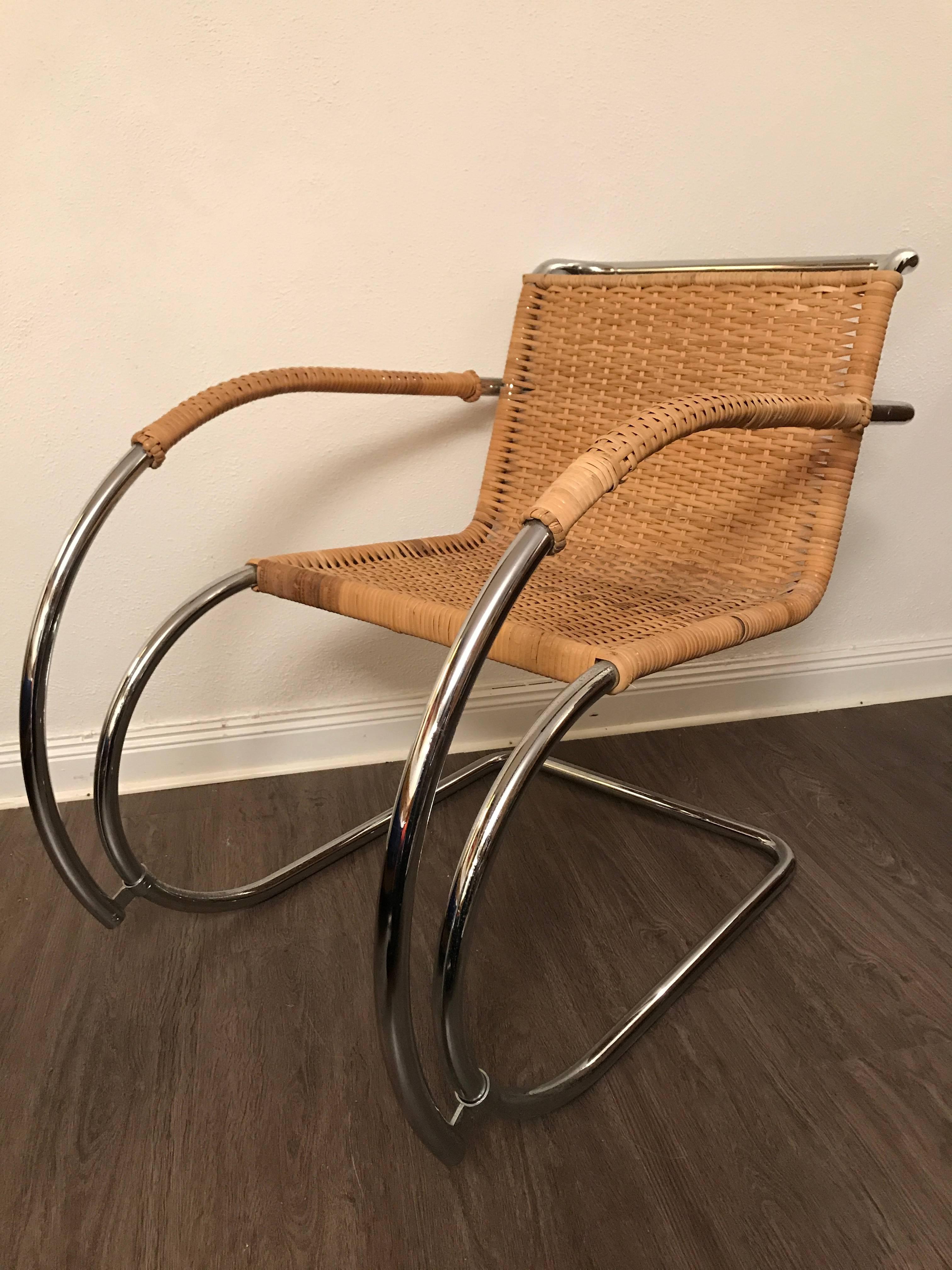 Pair of Mid-20th Century Ludwig Mies van der Rohe MR20 Rattan Chrome Armchairs 3