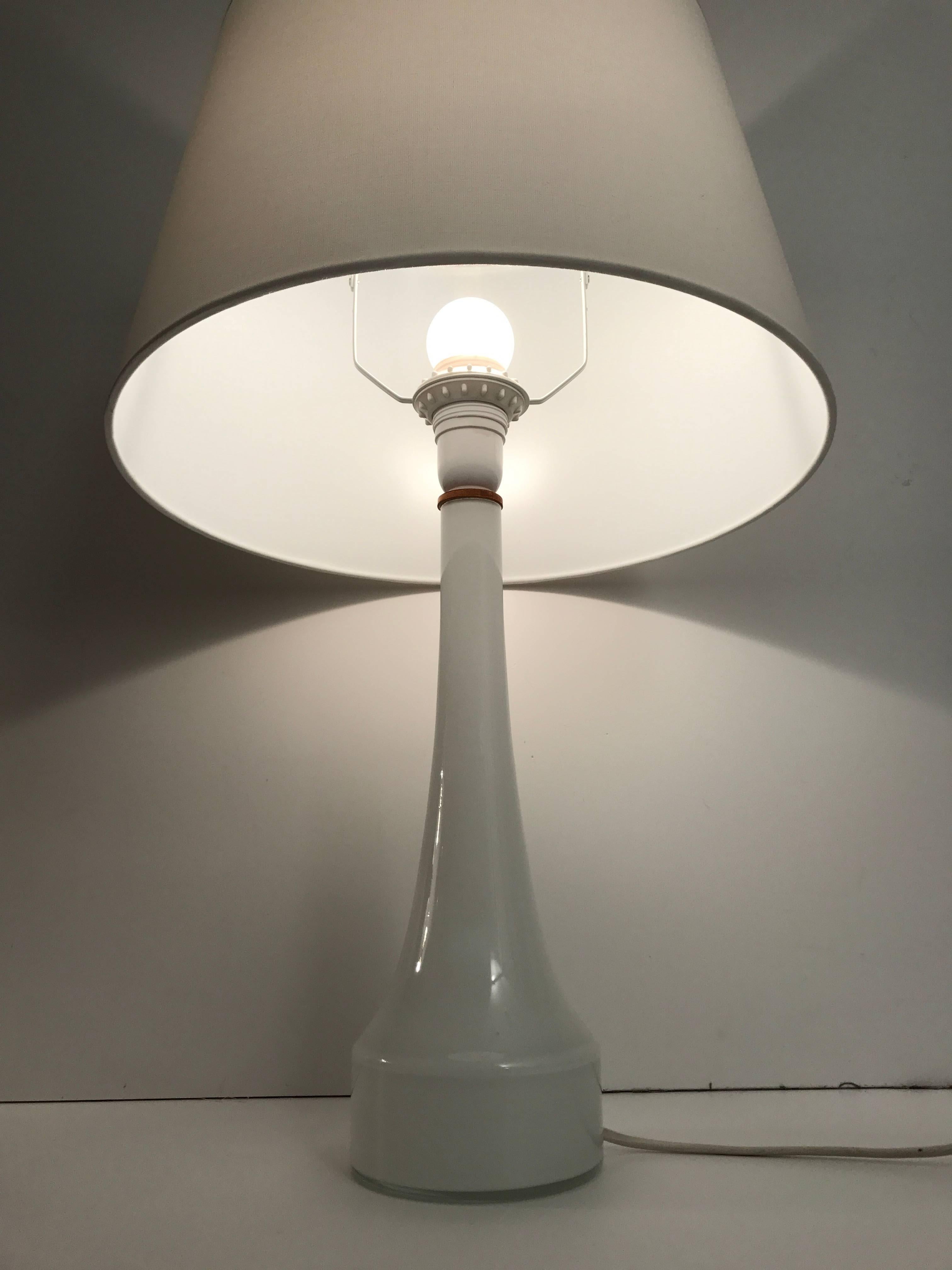 Mid-20th Century Pair of 1960 White Swedish Bergboms/Holmegaard Opaline Glass Table Lamps For Sale