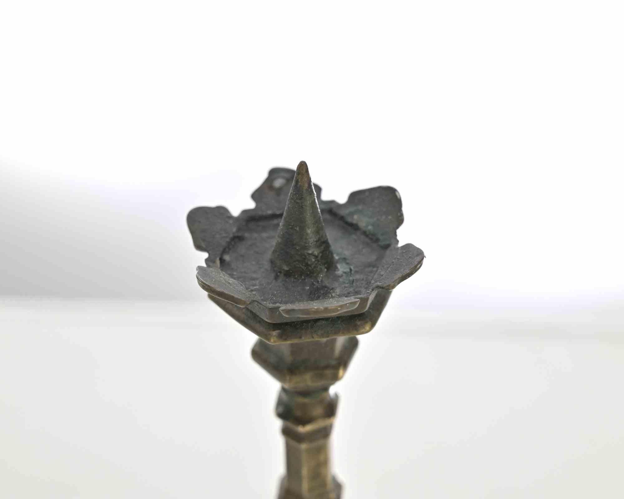 Ottone Coppia di candelabri antichi, Italia, XIX secolo in vendita